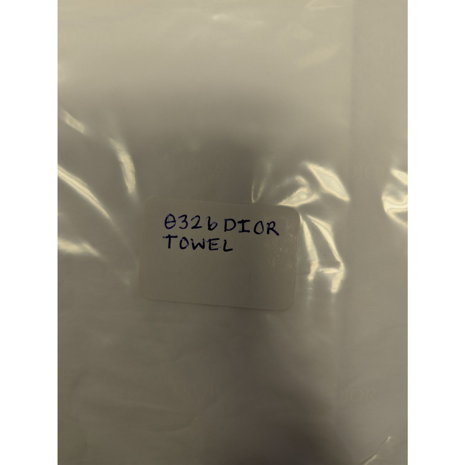 Dior o1rshd1 Q:2 / Size: OS / Plain Cotton Terry Towel in White Size ONE SIZE - 18 Thumbnail