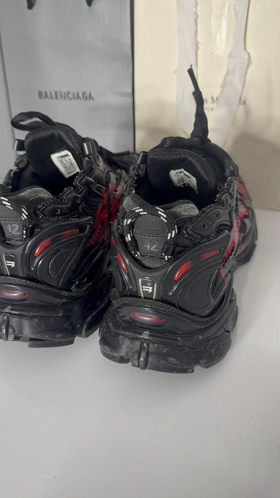 Balenciaga ✅ Balenciaga Runner 1 Graffiti Black Red Faded 42 Size US 9.5 / EU 42-43 - 4 Thumbnail
