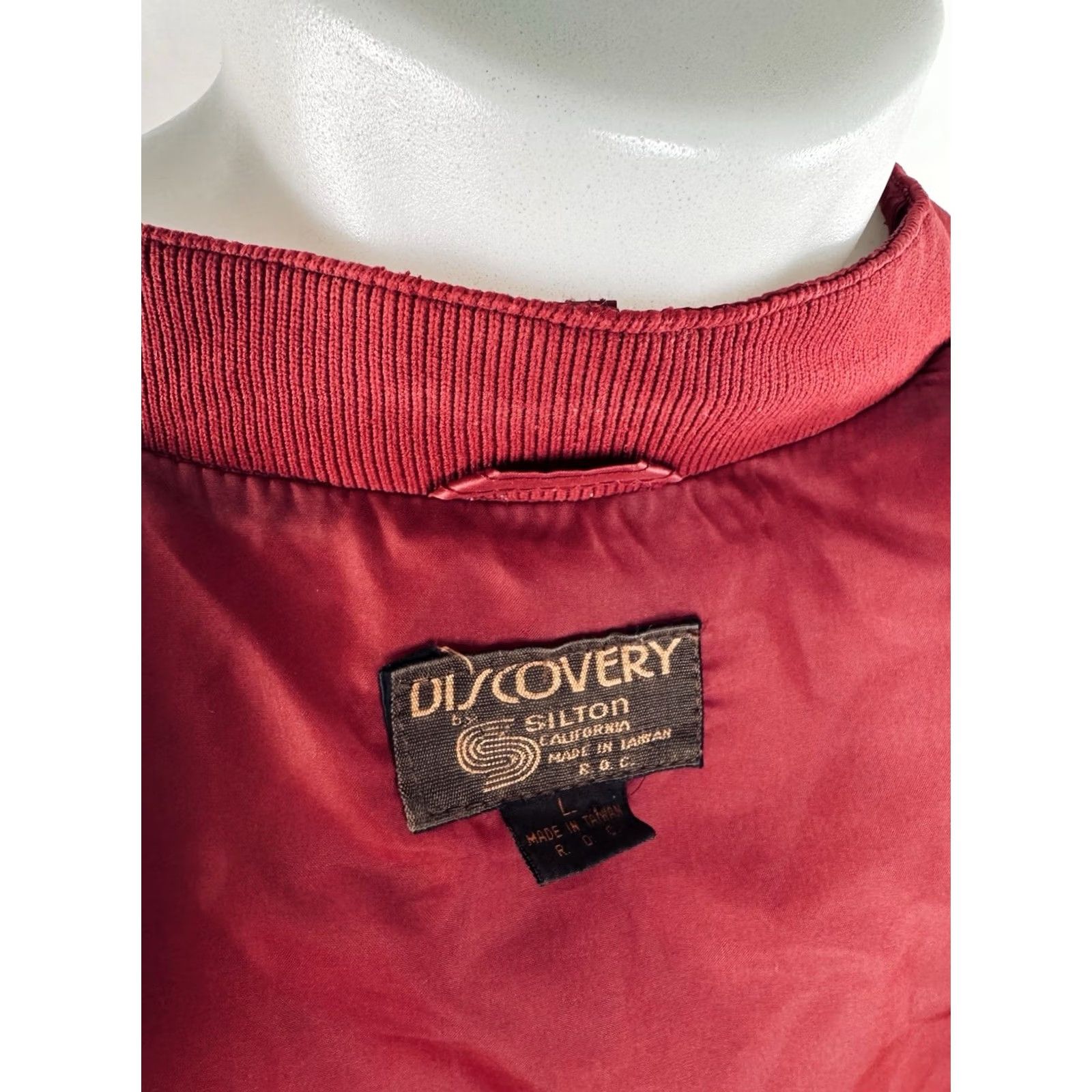 Vintage VINTAGE Silton Discovery California Members Only Style Mens Jacket L Maroon Nylon Zip Size US L / EU 52-54 / 3 - 6 Thumbnail