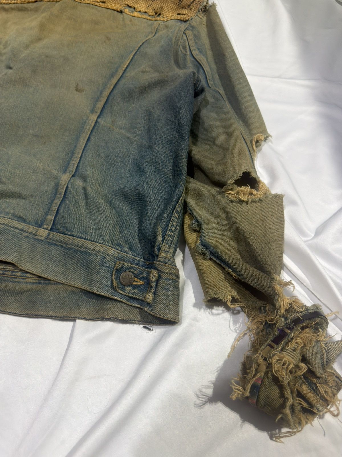 Other Vintage Lee Rider Trucker w/ 80+ Hard Rock Pins Size US L / EU 52-54 / 3 - 7 Thumbnail