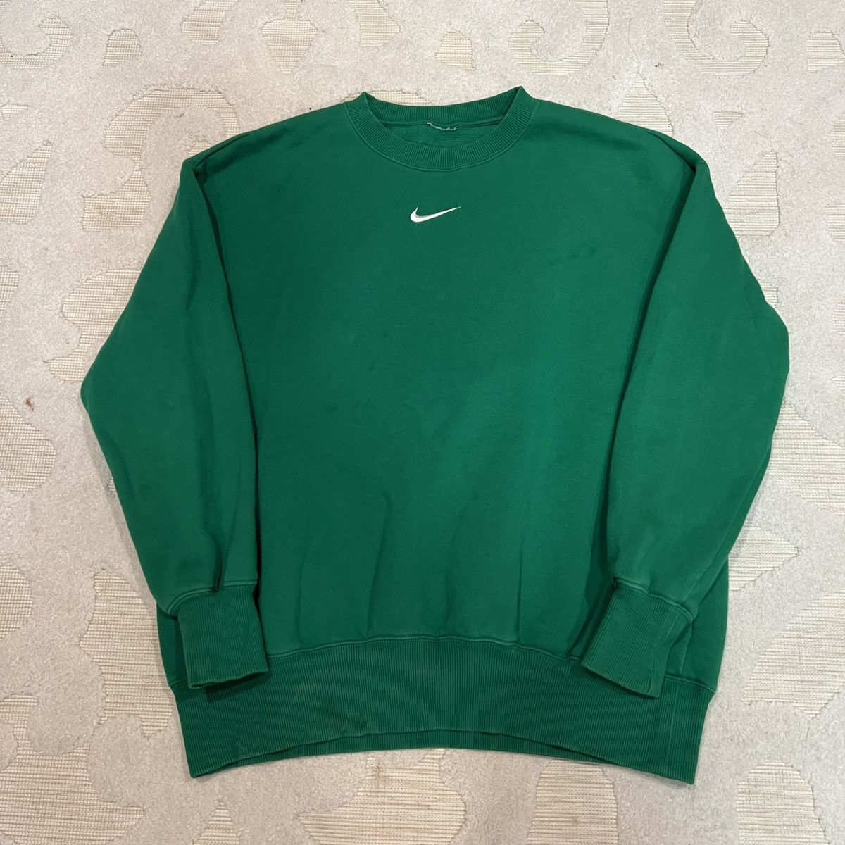 Nike Vintage Nike Green Crew Neck Center Swoosh Size US M / EU 48-50 / 2 - 2 Thumbnail