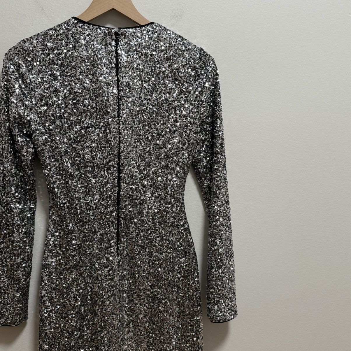 Frame NWT FRAME silver sequin long sleeve mini dress metallic Size S / US 4 / IT 40 - 12 Thumbnail