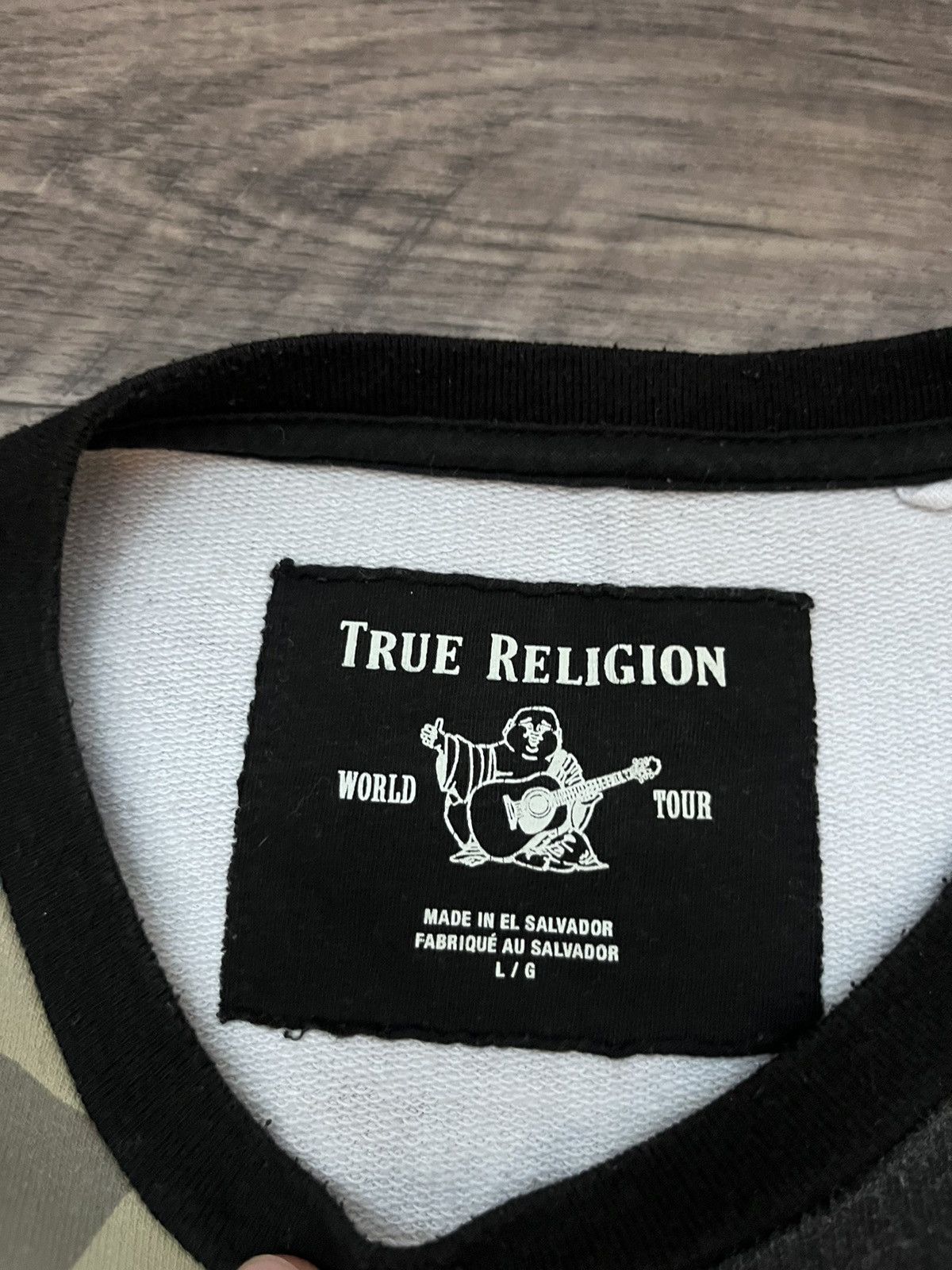 True Religion True Religion Big Gold Logo Buddha Camo Sweatshirt Vintage Size US L / EU 52-54 / 3 - 11 Thumbnail