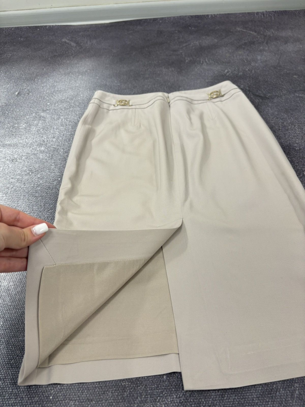 Gucci Gucci Vintage Beige Wool Blend Pencil Skirt Size 26" / US 2 / IT 38 - 4 Thumbnail