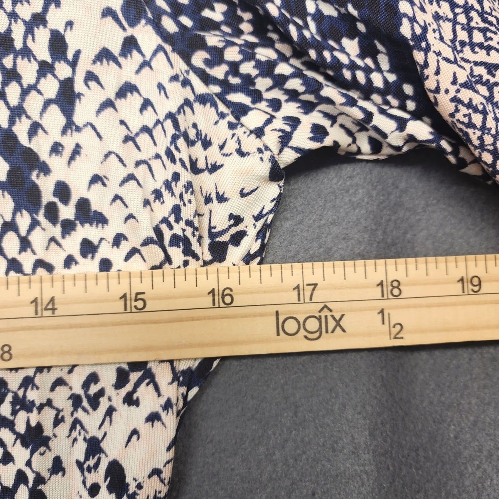 Diane von Furstenberg DVF Diane von Furstenberg Silk Wrap Dress Blue White Snake Print Size 6 Women Dress Size M / US 6-8 / IT 42-44 - 4 Thumbnail