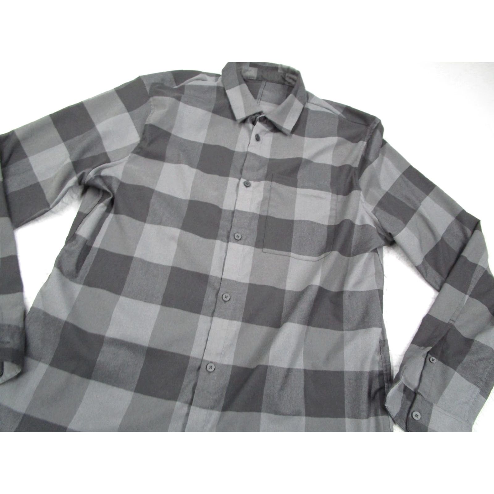 Lululemon Lululemon Athletica Shirt Mens Large Gray Plaid Long Sleeve Button Up Casual Size US L / EU 52-54 / 3 - 2 Thumbnail