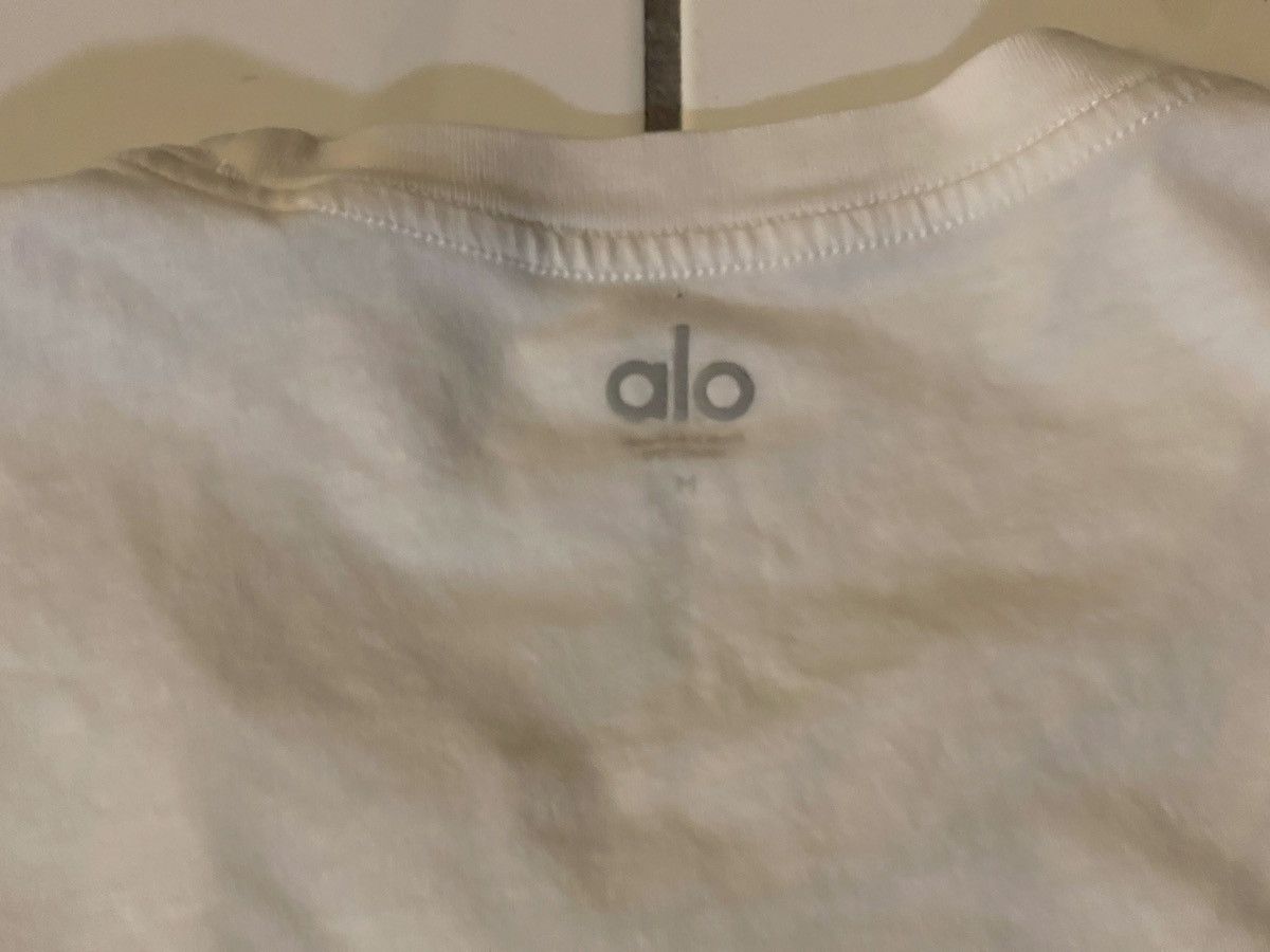 Alo Alo Yoga Men’s Medium Tee Shirt White Short Sleeve Size US M / EU 48-50 / 2 - 6 Thumbnail