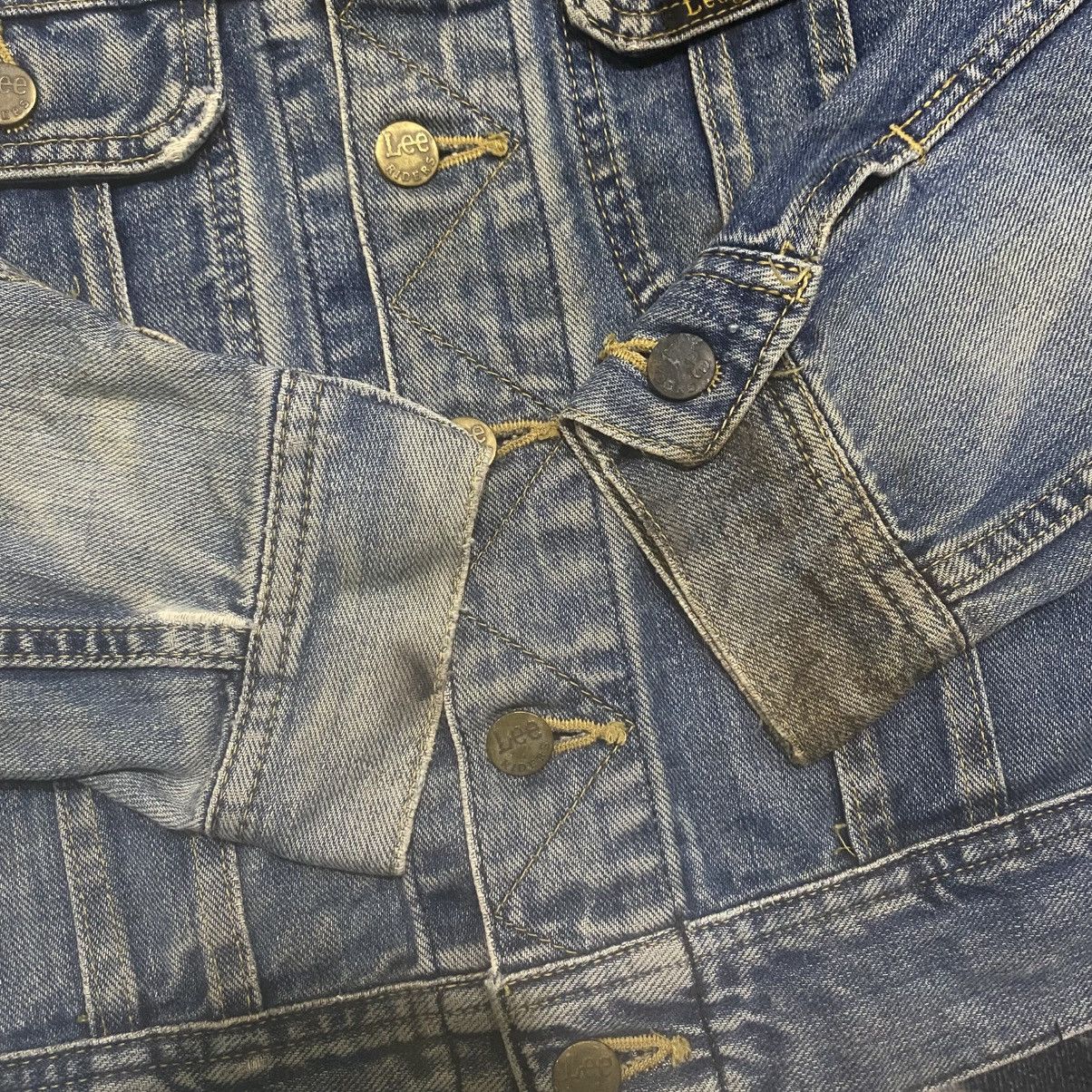 Lee Vintage Lee Denim Trucker Jacket Distressed Faded 70s/80s Size US S / EU 44-46 / 1 - 14 Thumbnail
