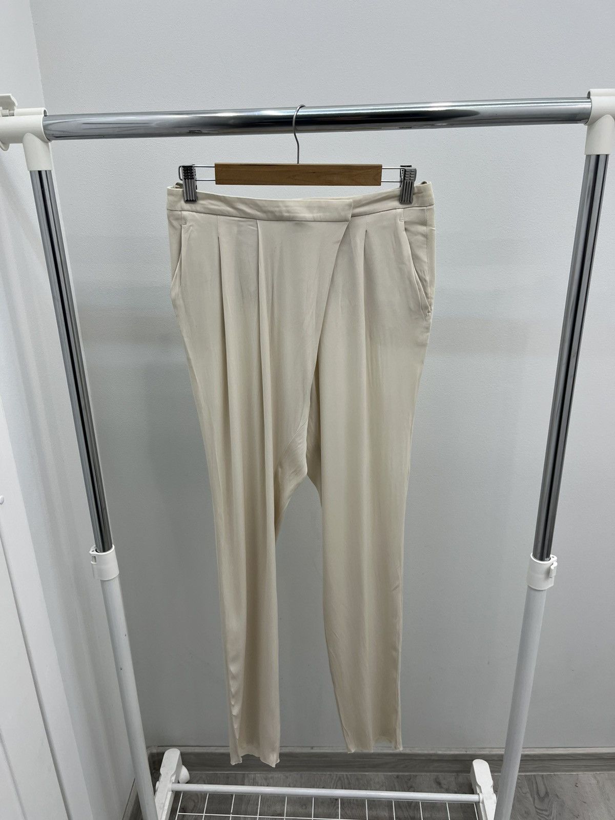 Gucci Gucci by Tom Ford Pure Silk Pants Size 28" / US 6 / IT 42 - 1 Thumbnail