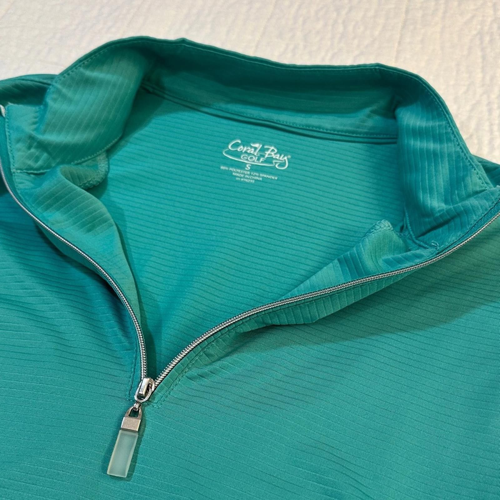 Cutter & Buck Coral Bay Golf Pullover Small NWOT Teal Quarter-Zip Pullover Size S / US 4 / IT 40 - 2 Thumbnail