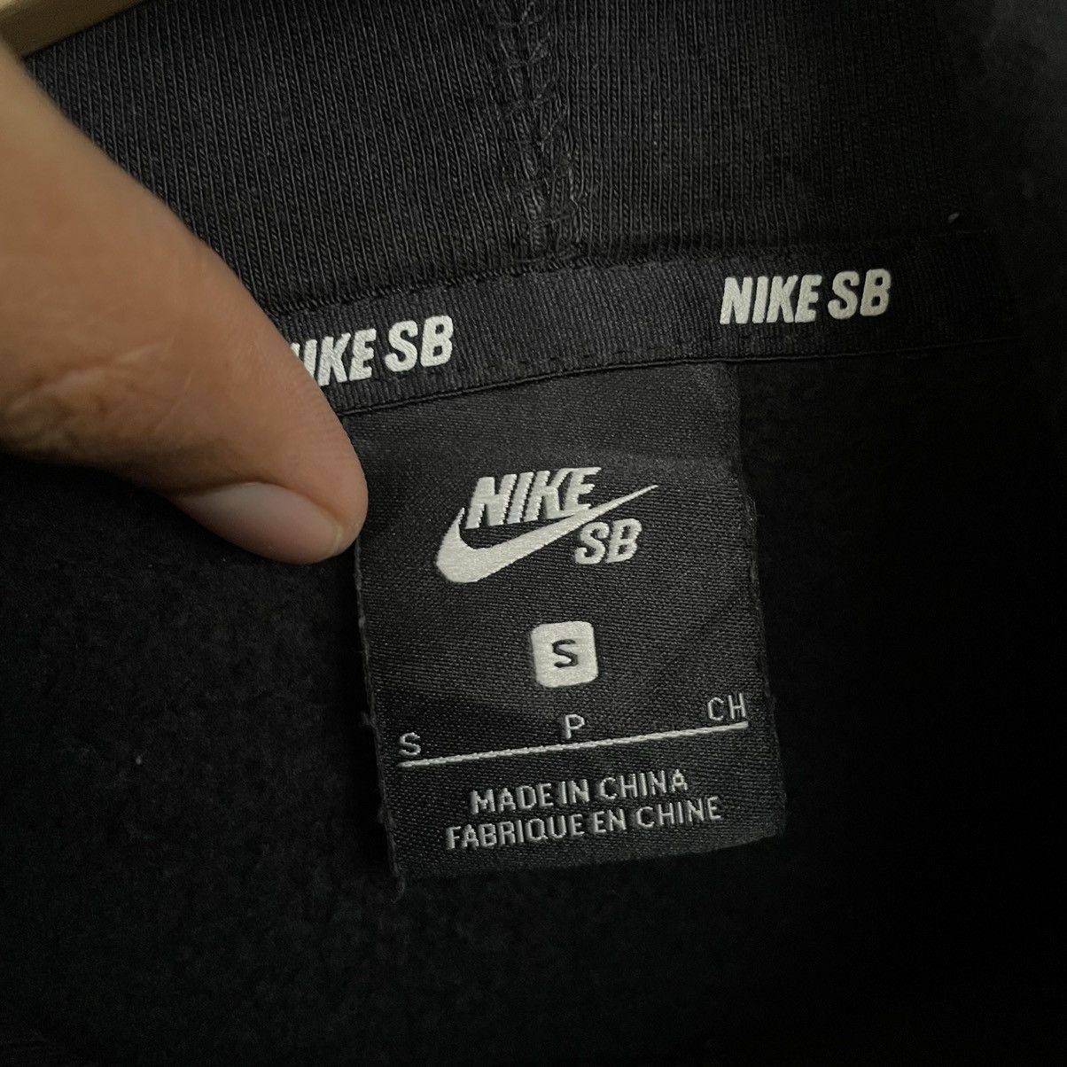 Nike Vintage Nike SB OG Logo Black Pullover Hoodie Small Size Size US S / EU 44-46 / 1 - 4 Thumbnail