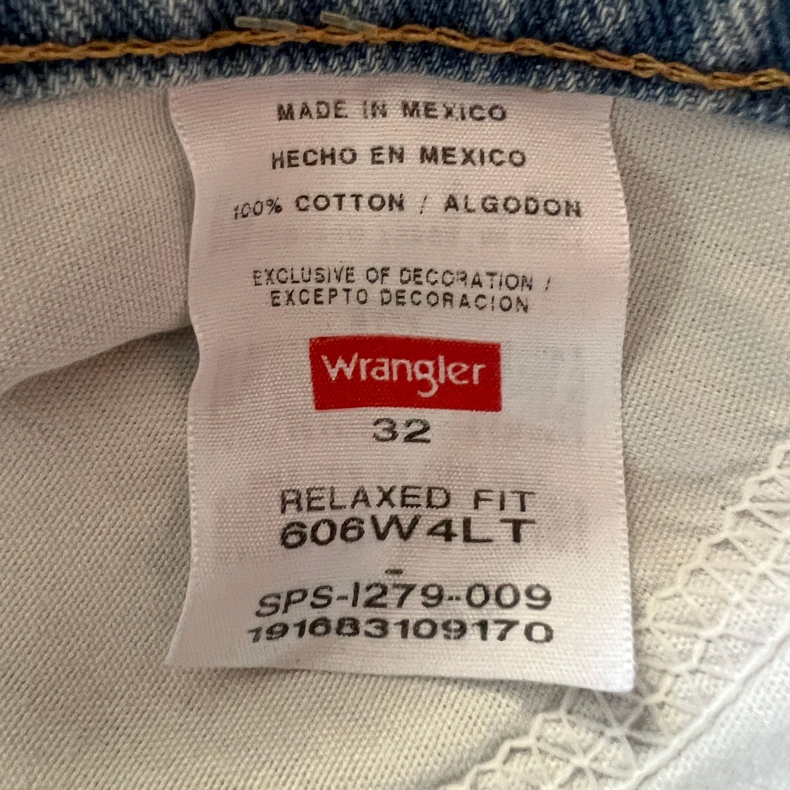 Wrangler Wrangler Relaxed Fit Denim Shorts 32 Light Wash Size US 32 / EU 48 - 6 Thumbnail