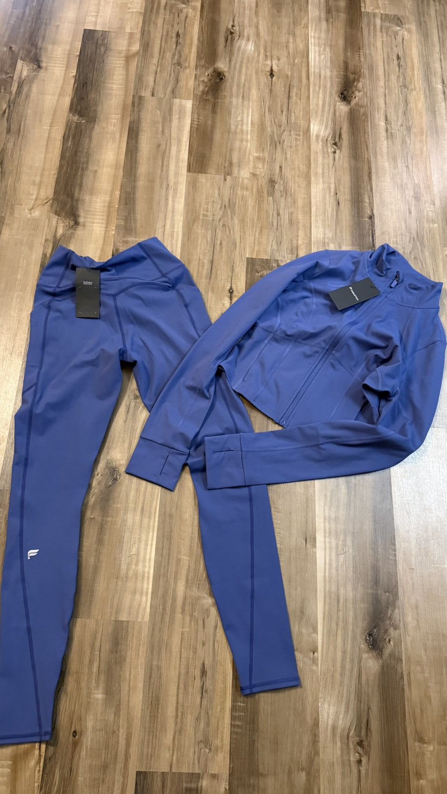 Fabletics Fabletics Perfect Storm Cropped Train Set Size M / US 6-8 / IT 42-44 - 2 Thumbnail