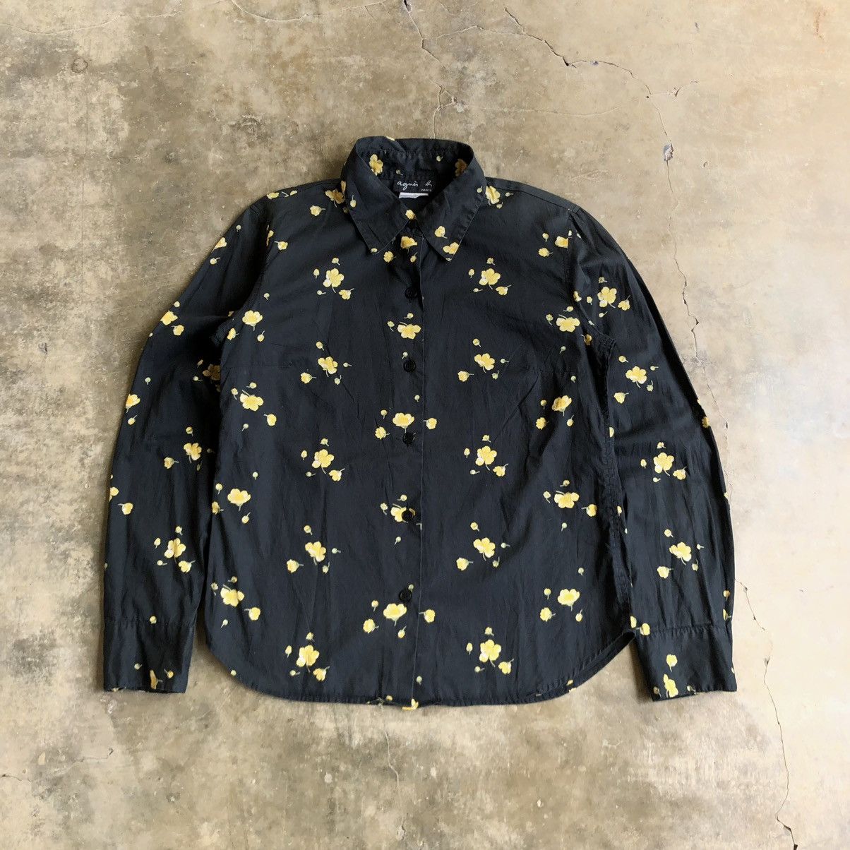 agnes b. 🇯🇵Vintage agnes b. Paris Flowers Button Up Shirt Luxury Black Size US S / EU 44-46 / 1 - 1 Thumbnail