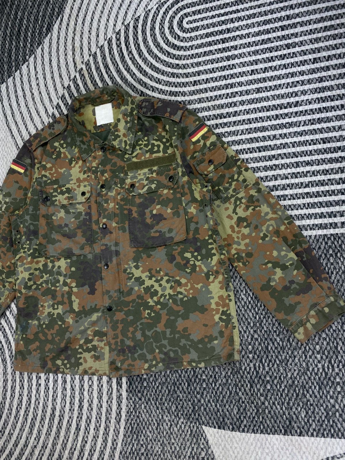 Vintage Vintage German Army Flecktarn Field Camouflage Jacket Size US M / EU 48-50 / 2 - 4 Thumbnail