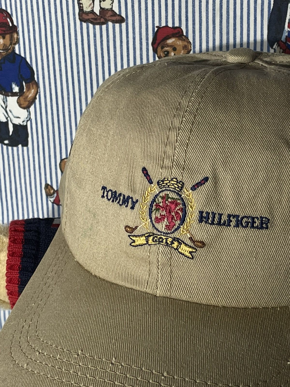 Tommy Hilfiger × Vintage Cap Tommy Hilfiger Lion Crest OG Vintage 90’s Size ONE SIZE - 4 Thumbnail