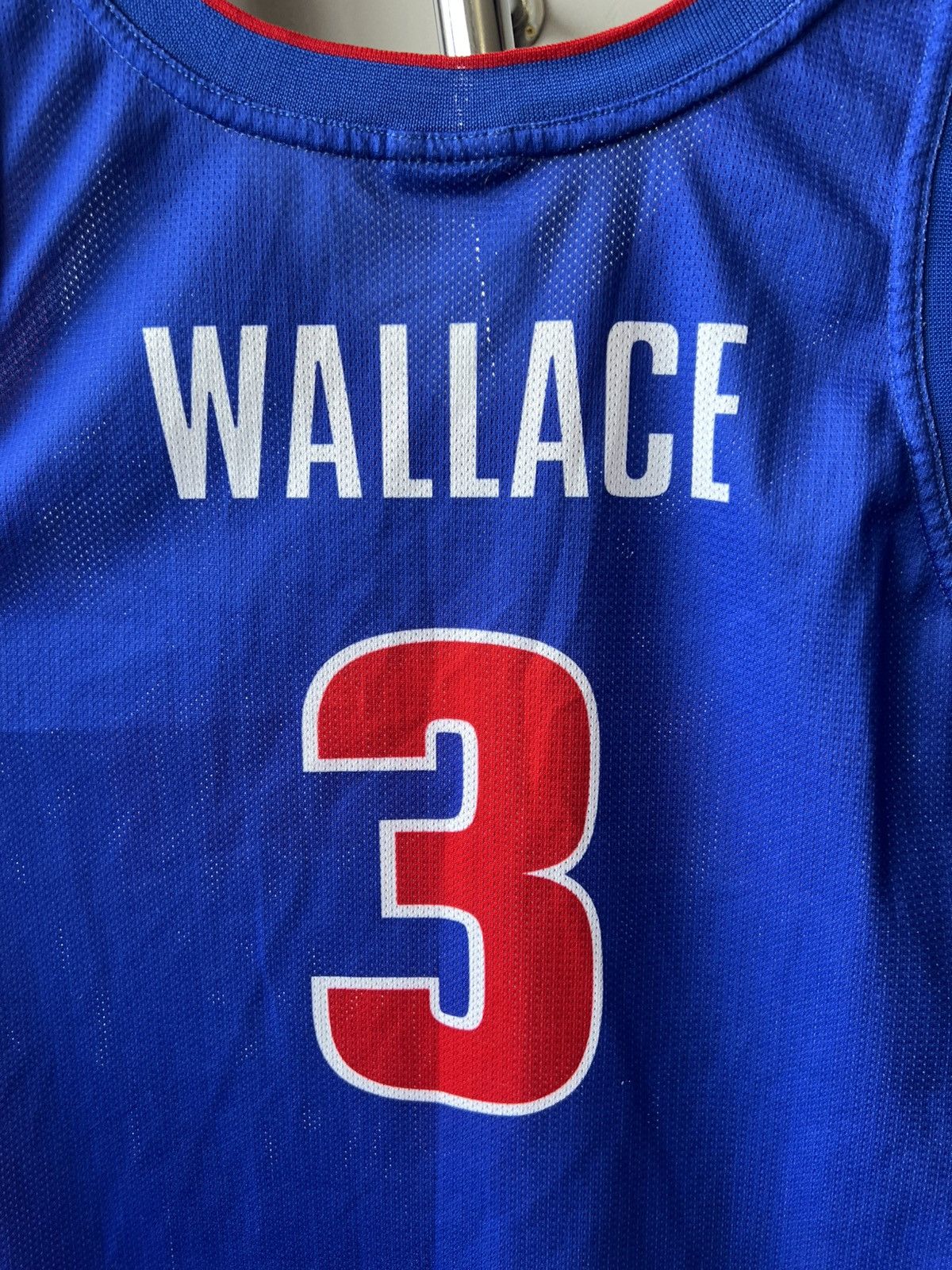 NBA 90’s Detroit Pistons #3 Wallace NBA Basketball jersey Size US XL / EU 56 / 4 - 13 Thumbnail