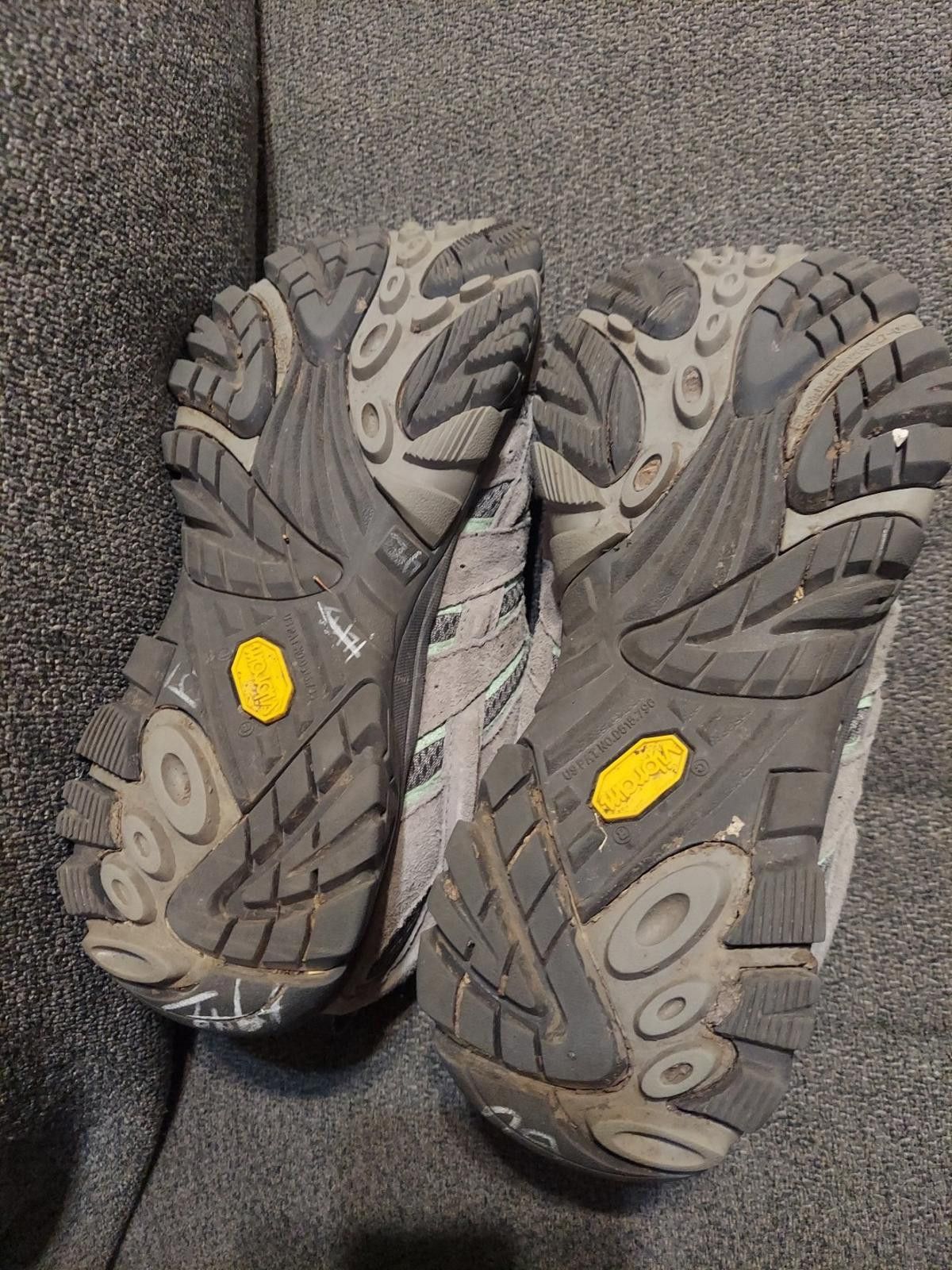 Merrell Merrell Moab 2 J06026 Women's SZ 8 us Hiking Shoes Size US 8 / IT 38 - 10 Thumbnail