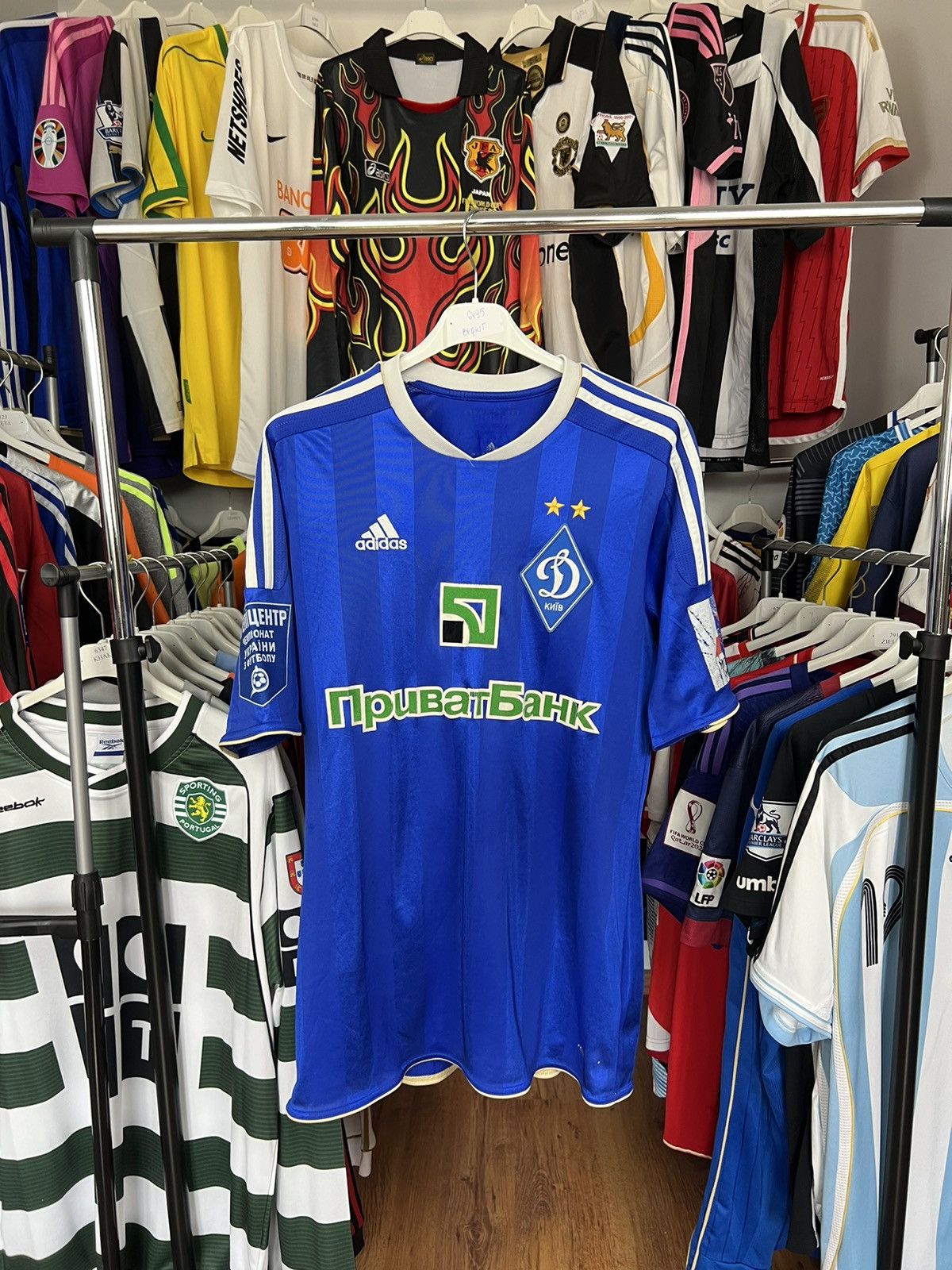 Adidas Jersey Adidas Dynamo Kyiv 2011/12 Roman Eremenko #23 Size US M / EU 48-50 / 2 - 2 Thumbnail