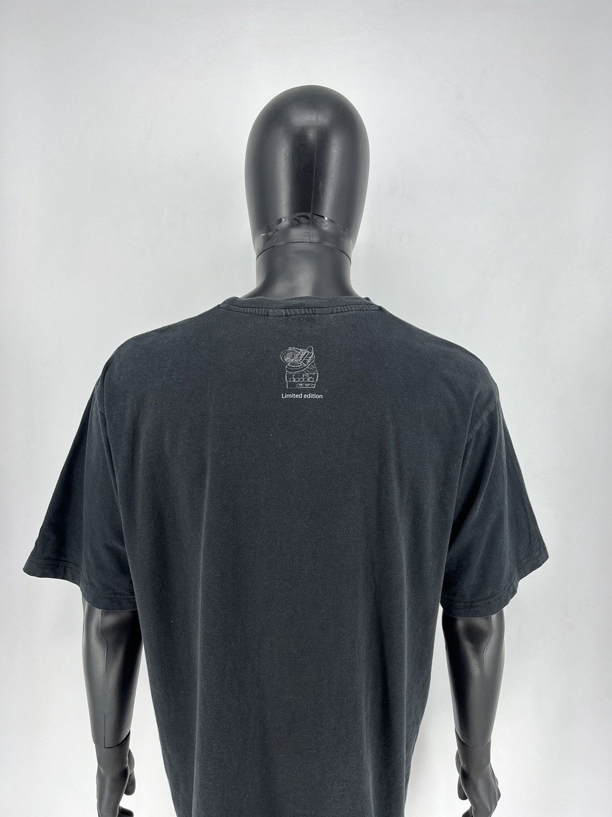 Vintage Vintage 80s Casuals Diadora"No alla violenza" No to violence Size US XL / EU 56 / 4 - 11 Thumbnail