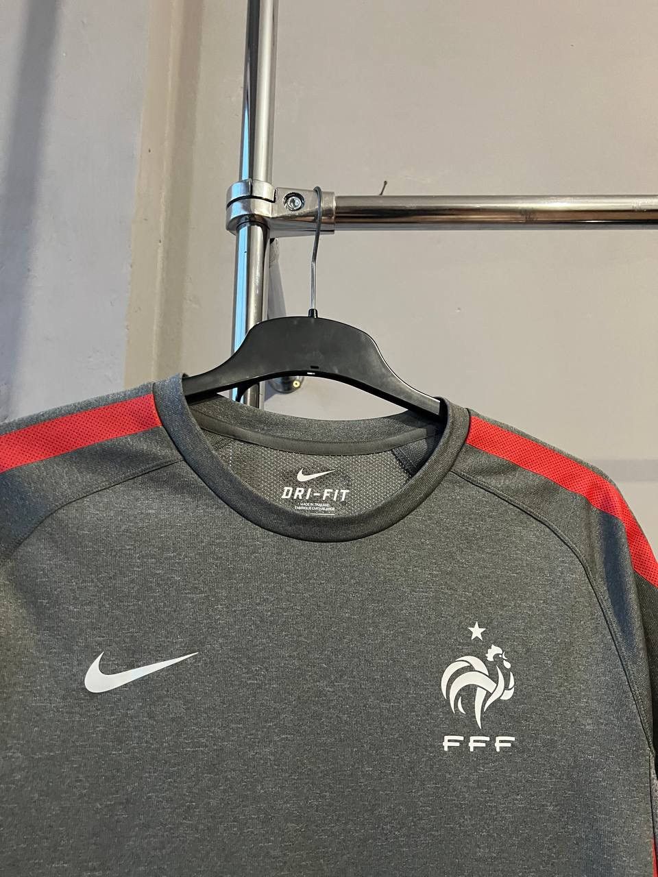 Nike 2011/12 FRANCE TEAM TRAINING SOCCER JERSEY FOOTBALL SHIRT L Size US L / EU 52-54 / 3 - 4 Thumbnail