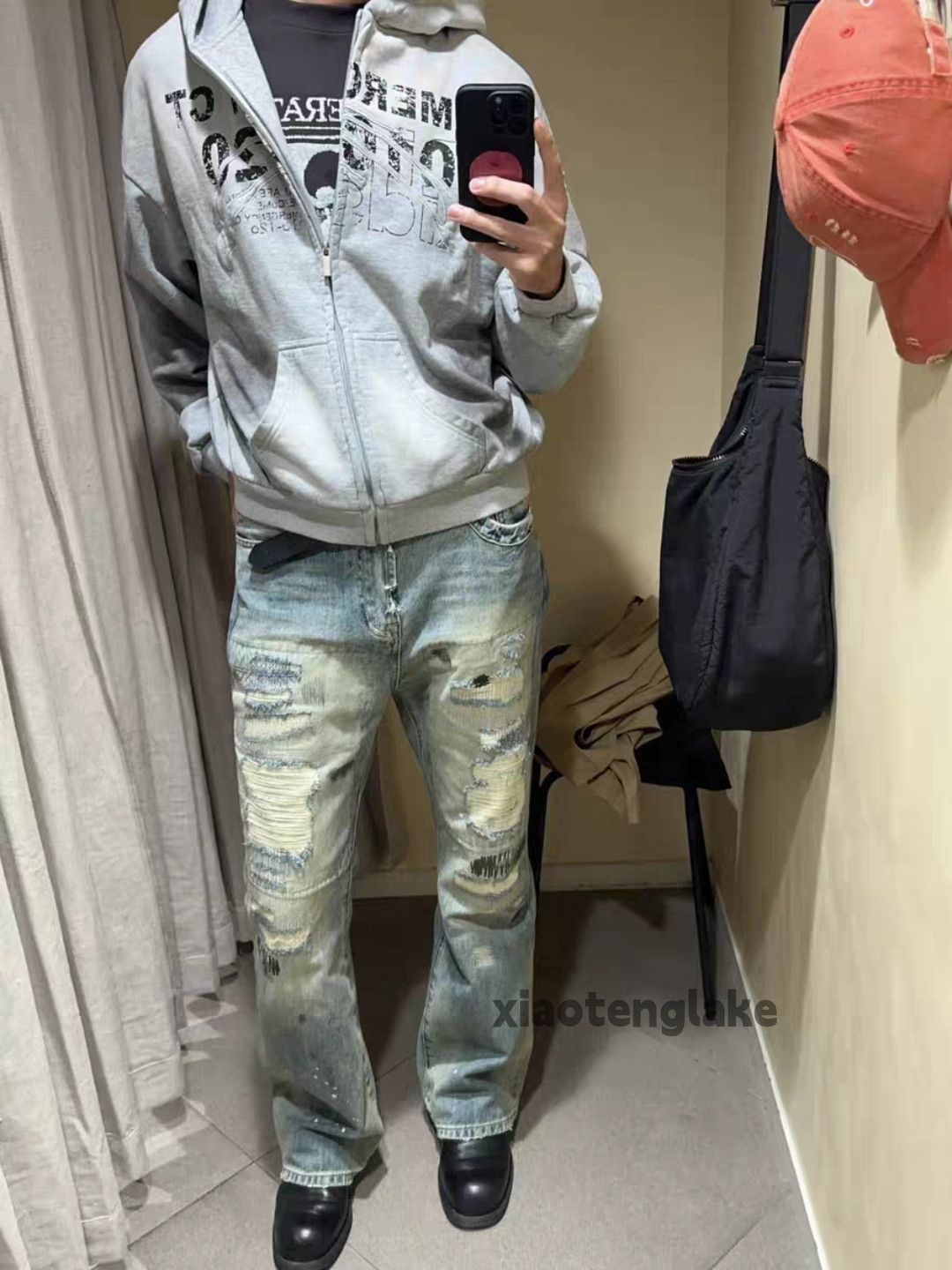 Designer × Jean × Vintage Unisex washed faded loose baggy damaged ripped jeans Size US 30 / EU 46 - 1 Thumbnail