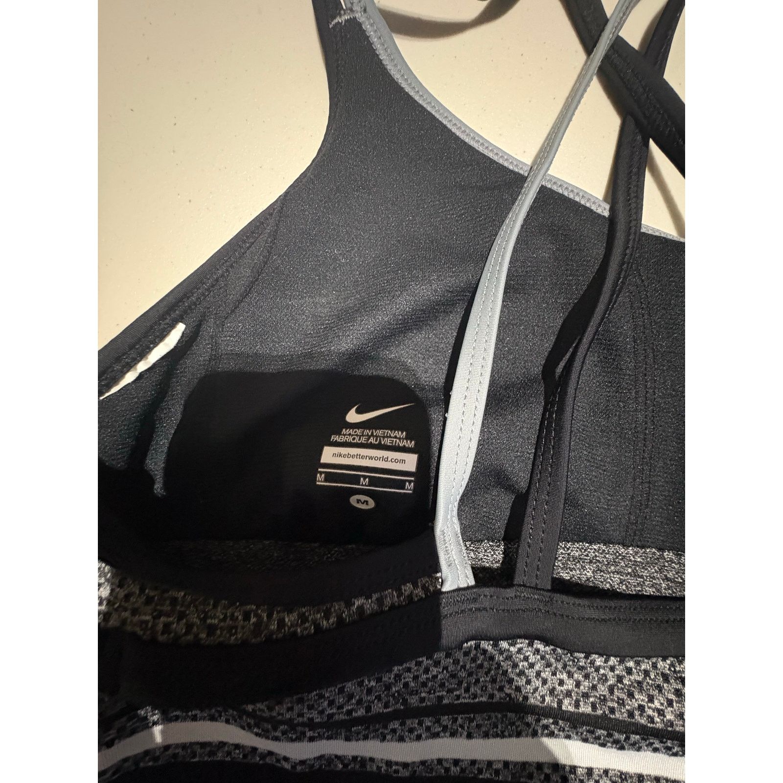 Nike Nike Women’s Dri Fit Tank Top Built In Bra Size Medium Size M / US 6-8 / IT 42-44 - 5 Thumbnail