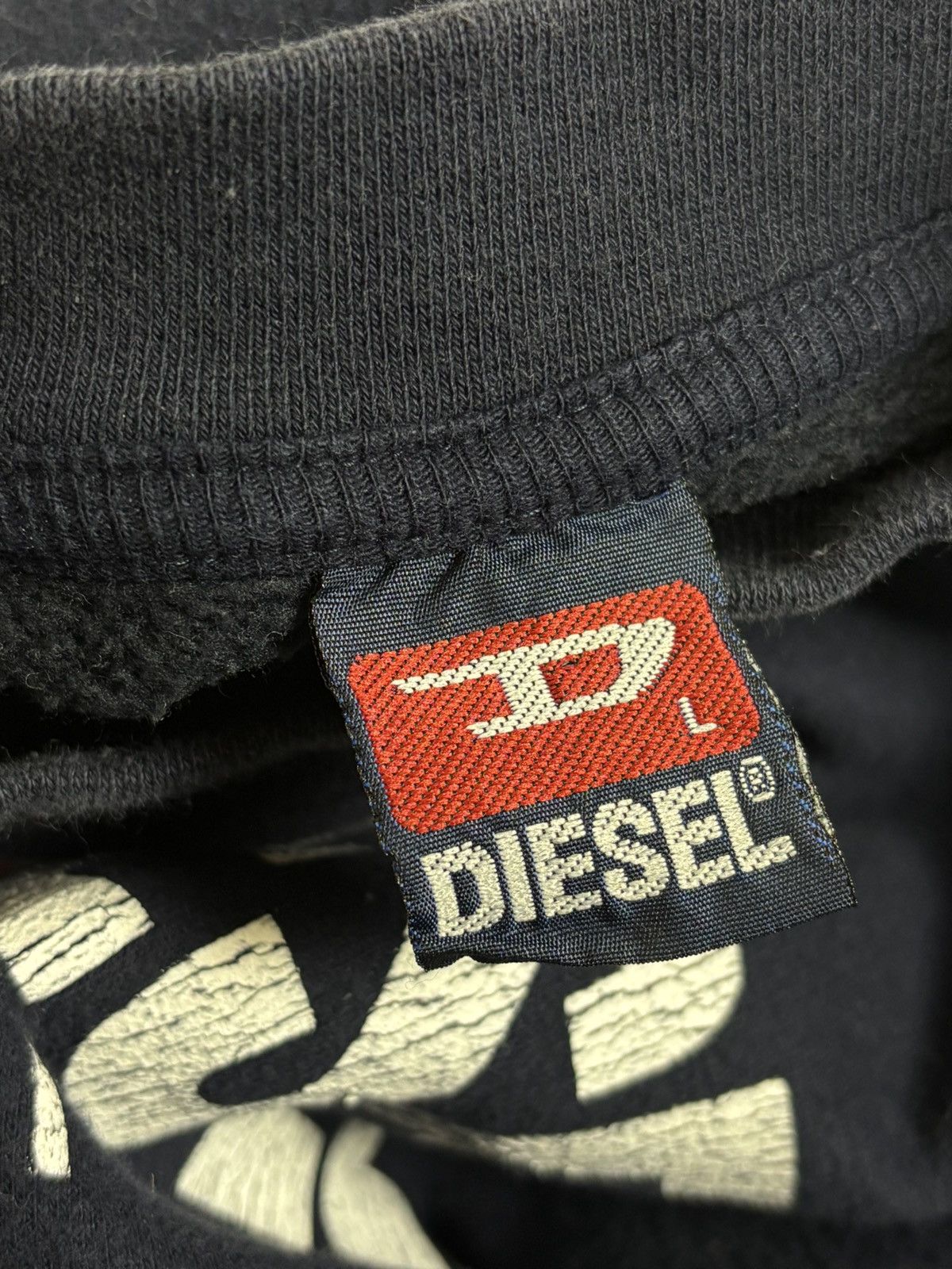 Diesel 90s Vintage Diesel Centre Logo Denim Division Sweatshirt L Size US L / EU 52-54 / 3 - 9 Thumbnail