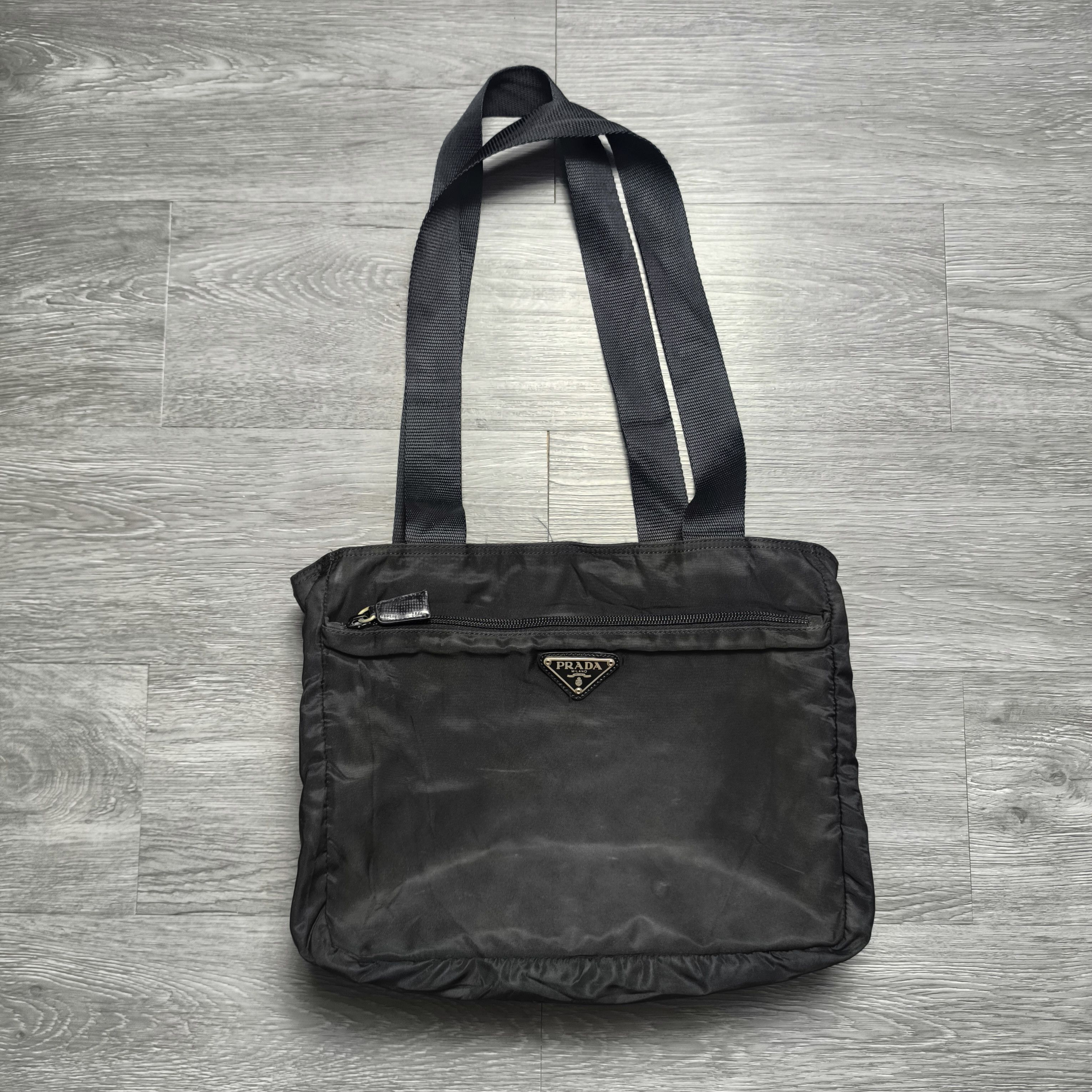 Prada AUTHENTIC VINTAGE PRADA TESSUTO NYLO TOTE BAG Size ONE SIZE - 1 Thumbnail