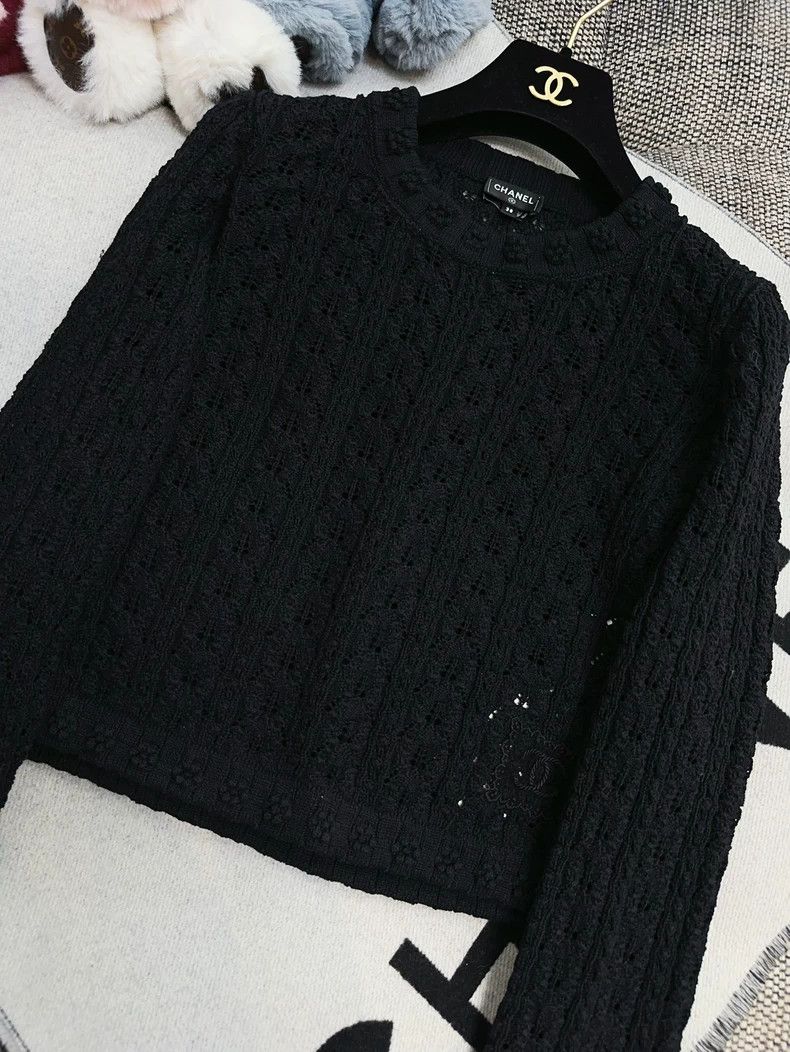 Chanel Chanel 24P black hollow flower knit crochet sweater Size XS / US 0-2 / IT 36-38 - 2 Thumbnail