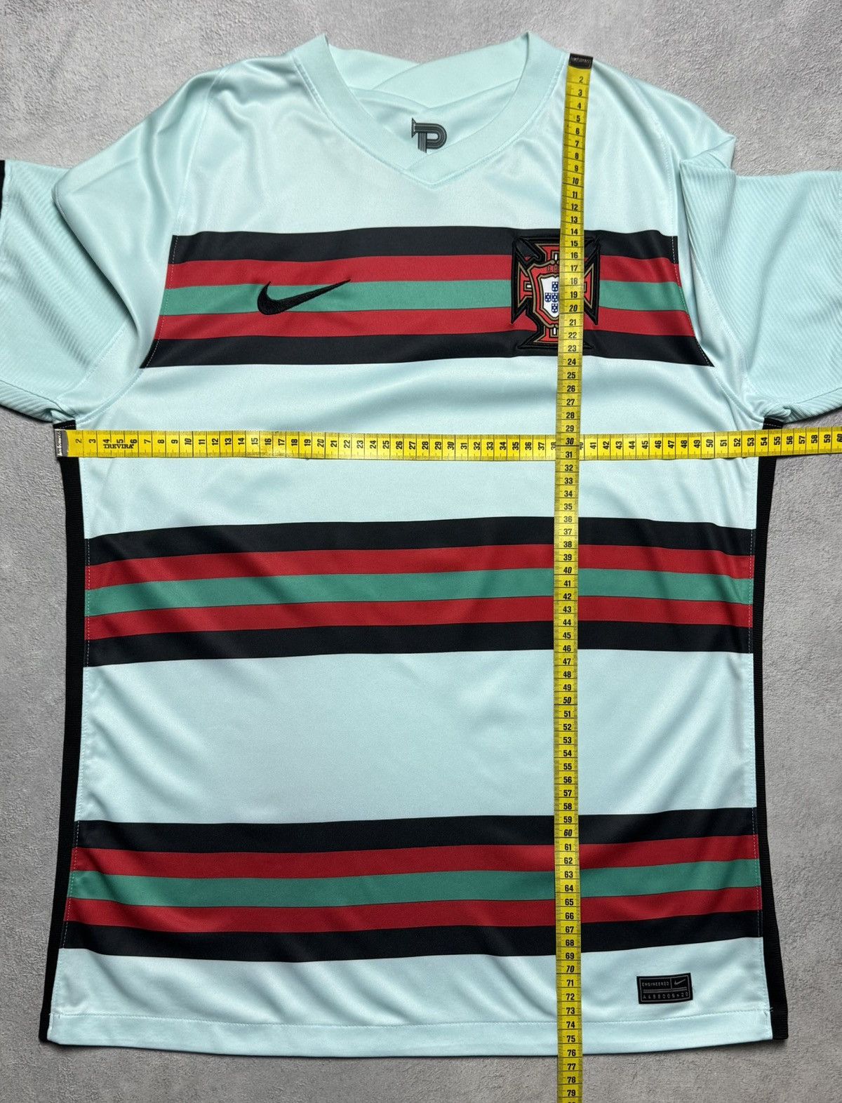 Nike Portugal 2020 2021 Away Football Shirt Soccer Jersey Nike Size US L / EU 52-54 / 3 - 14 Thumbnail