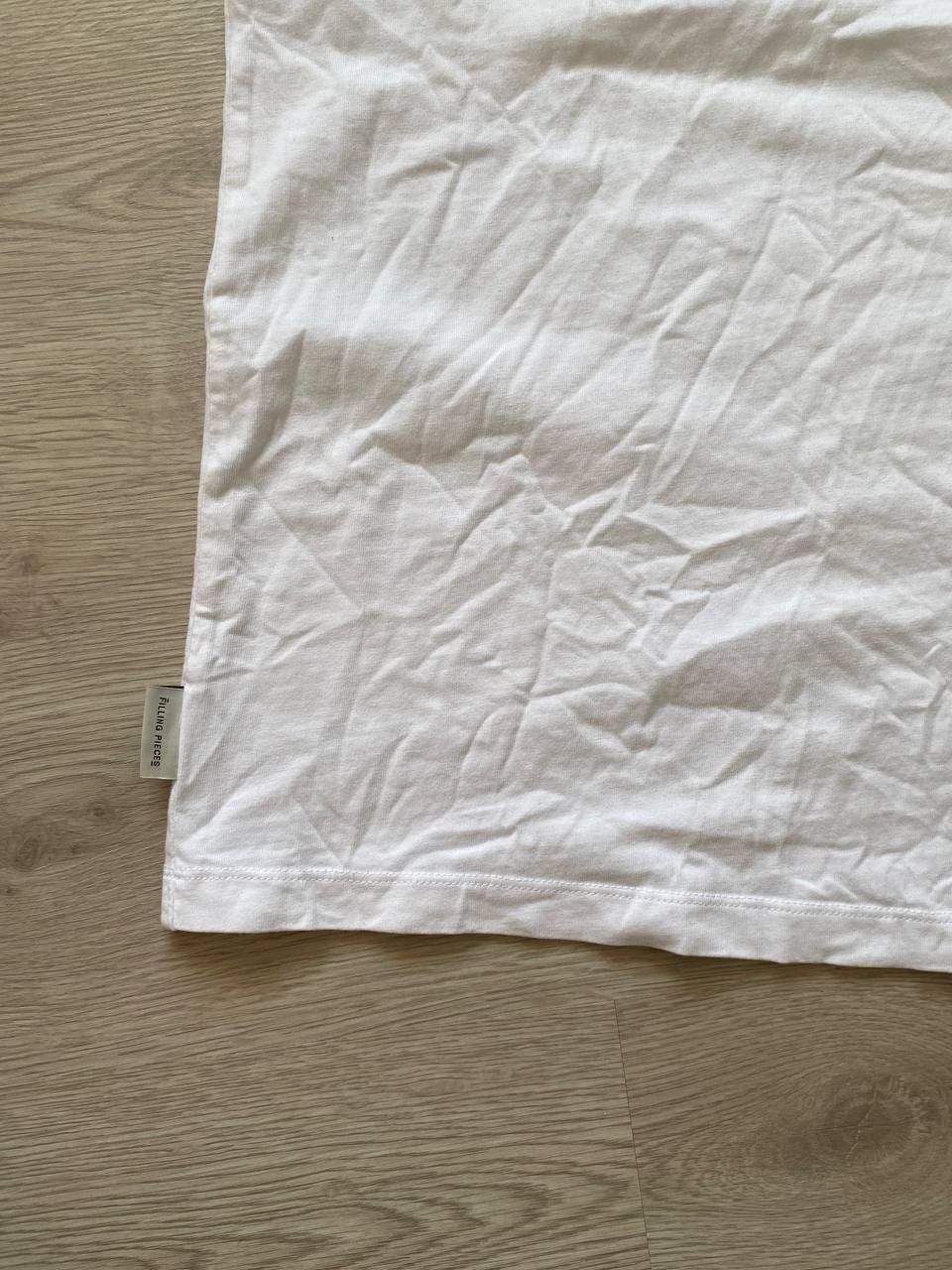 Filling Pieces Filling Pieces Centr Logo White Tee L Size US L / EU 52-54 / 3 - 6 Thumbnail