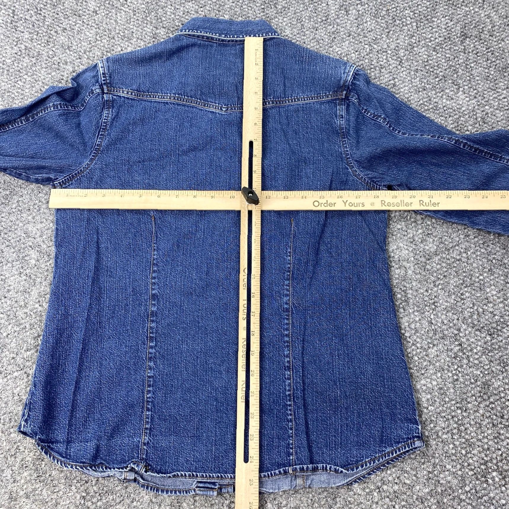 Eddie Bauer Eddie Bauer Denim Shirt Womens Medium Blue Western Snap Front Button-Up Long Sleeve Yoke Size M / US 6-8 / IT 42-44 - 7 Thumbnail