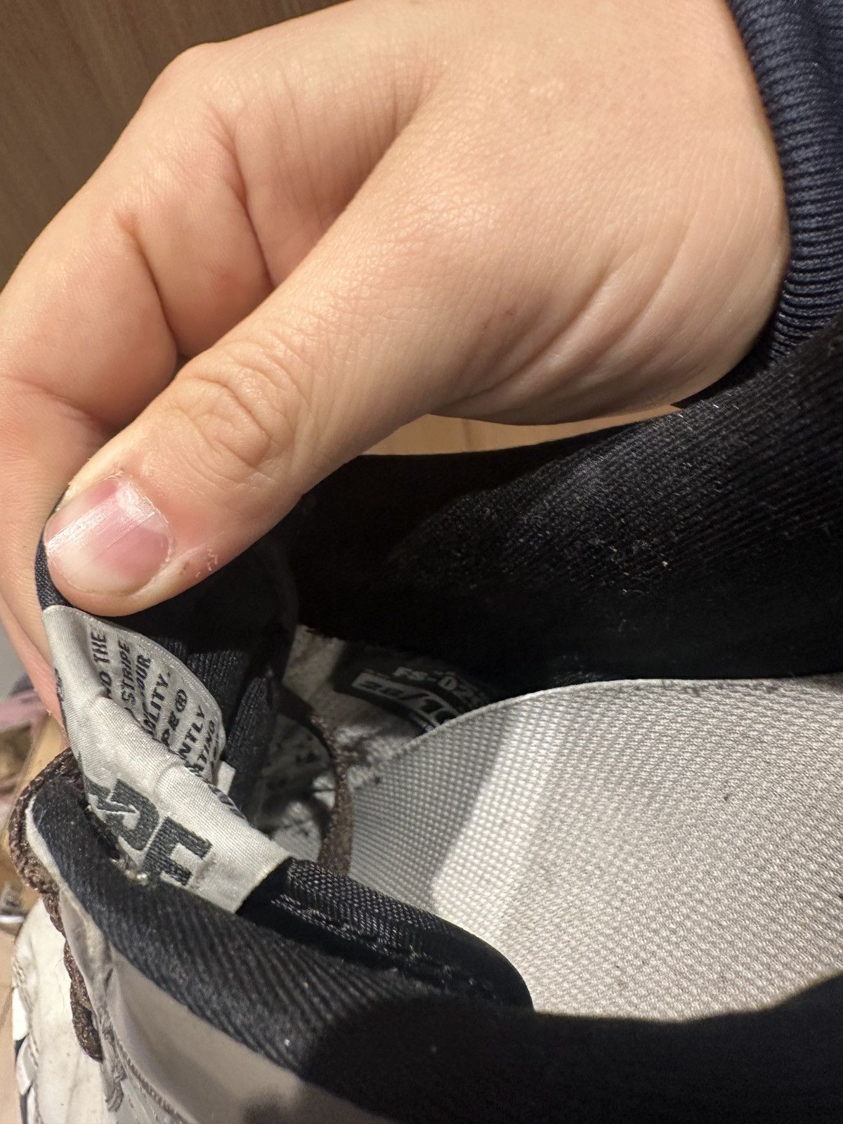 Bape × Kaws Kaws Bapestas Size US 10 / EU 43 - 9 Thumbnail
