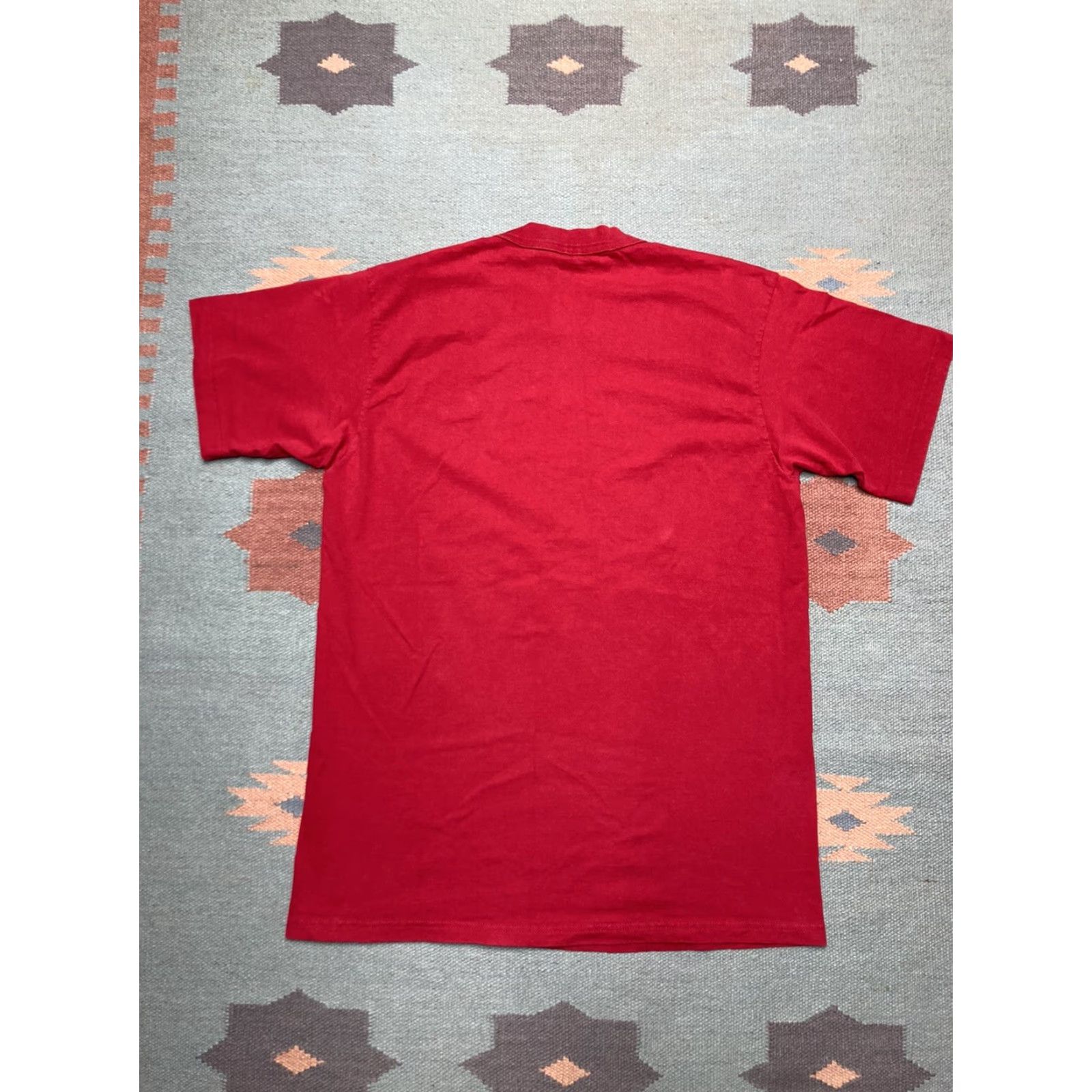 Fruit Of The Loom VINTAGE 90s Fruit of the Loom Blank T-Shirt Large Red Mens Shirt Size US L / EU 52-54 / 3 - 5 Thumbnail