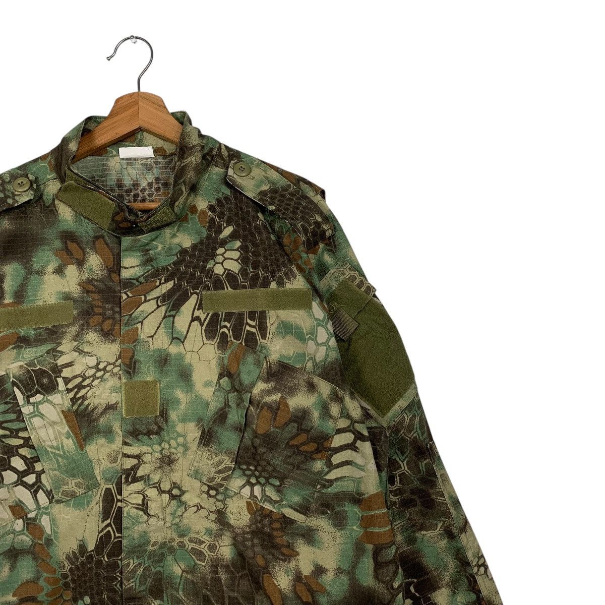 Other Military Battle Dress Uniform Camouflage Jacket Size US XL / EU 56 / 4 - 5 Thumbnail