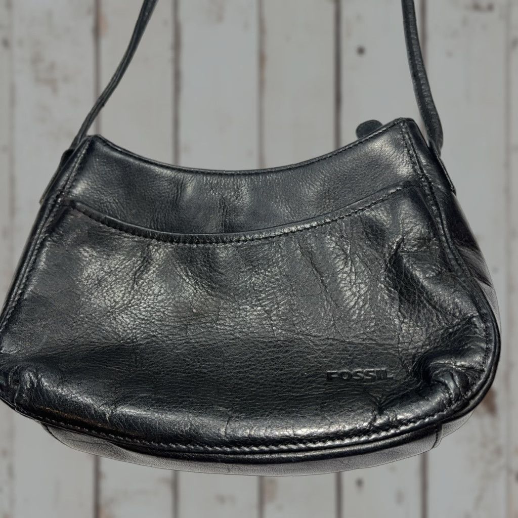 Fossil VINTAGE Fossil Crossbody Bag Ladies Small Pebbled LEATHER Evening Purse Black Zip Closure Silver Hardware Dressy Size ONE SIZE - 1 Thumbnail