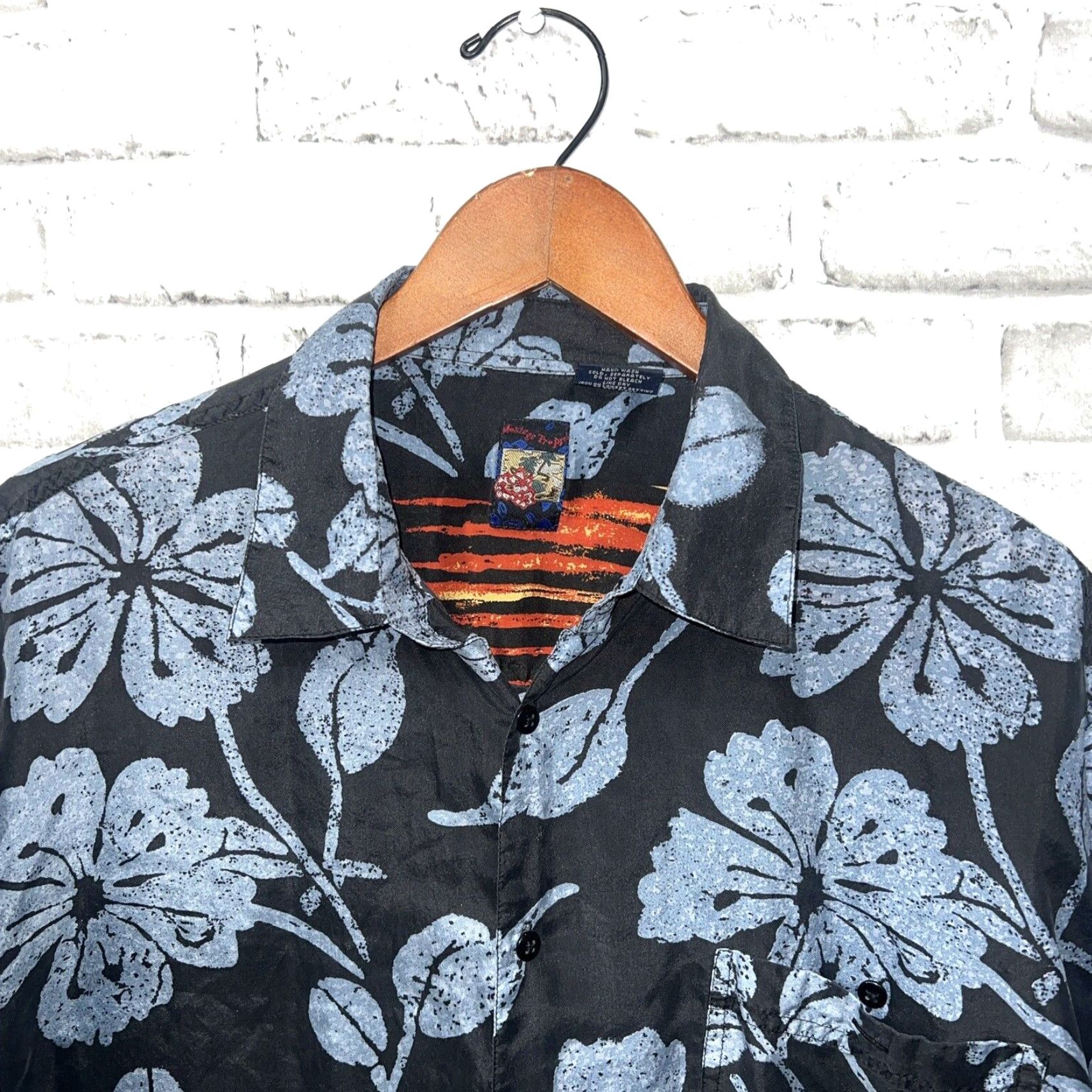 Vintage VINTAGE Montage Hawaiian Shirt Men L 100% Silk Blue Short Sleeve Button-Up Mens Hawaiian 90s Size US L / EU 52-54 / 3 - 2 Thumbnail