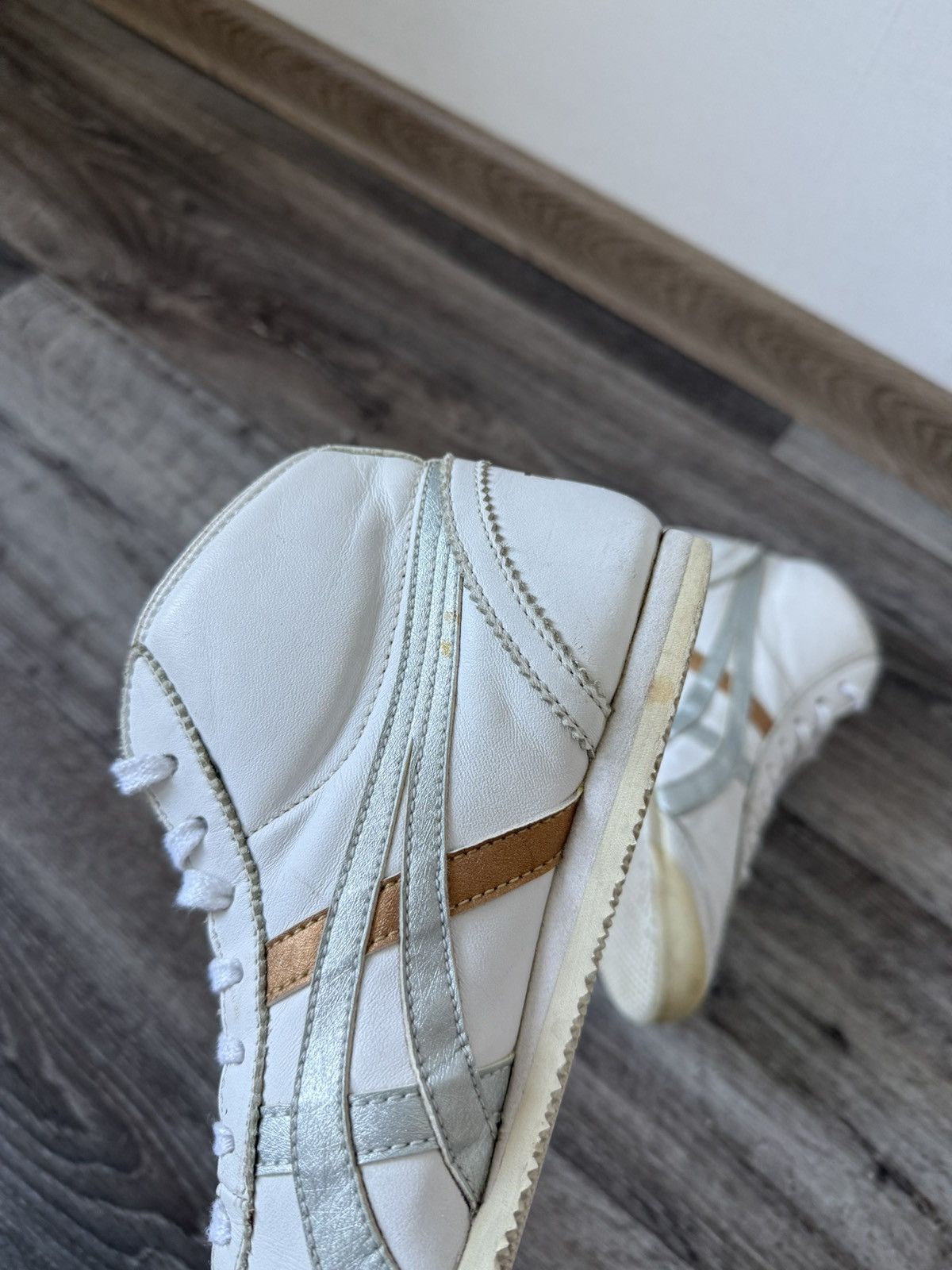 Asics Asics Onitsuka Tiger High Tokyo Vintage Leather SneakerShoes Size US 5 / IT 35 - 5 Thumbnail
