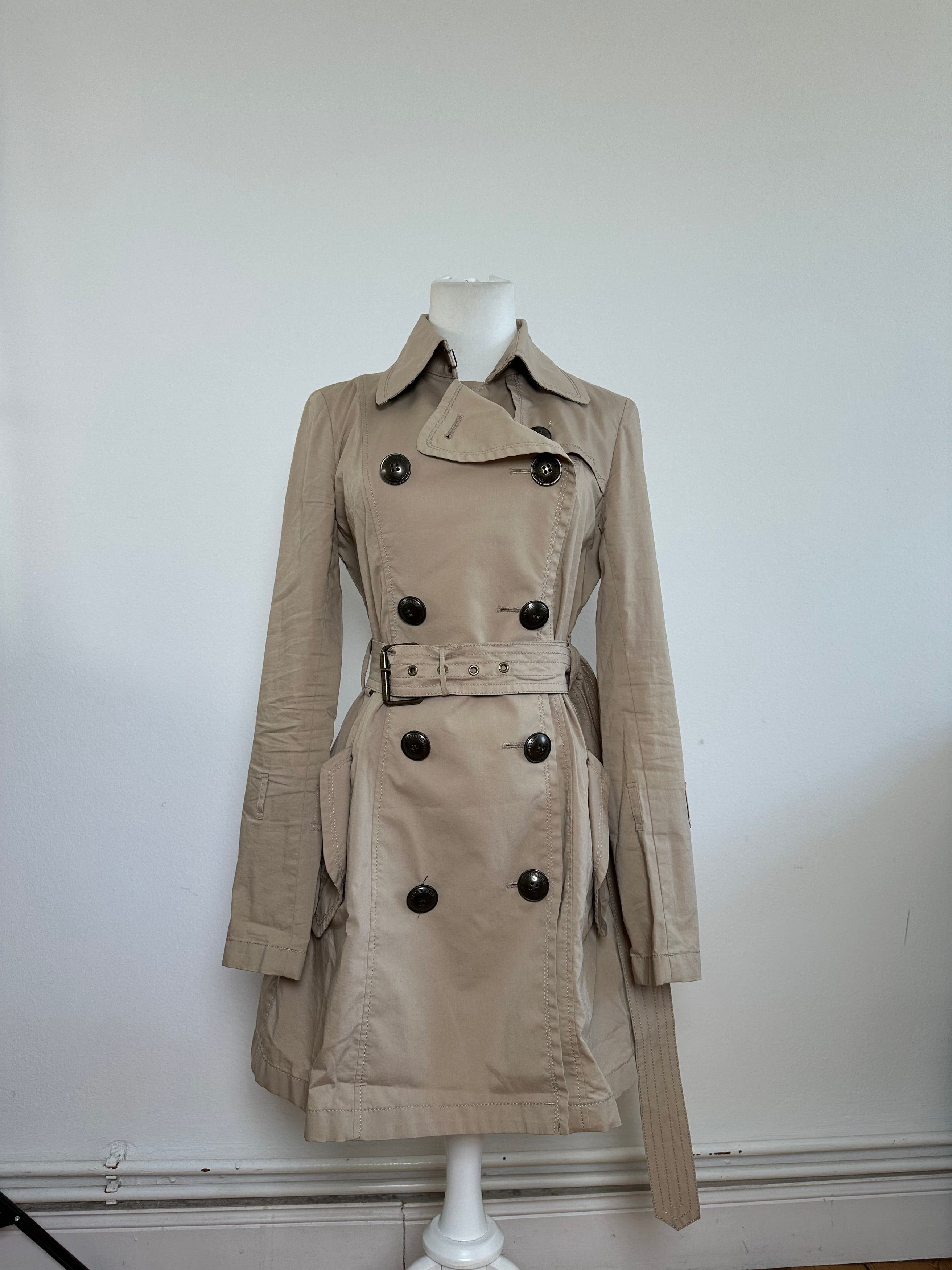Burberry Vintage Trenchcoat Beige M Size S / US 4 / IT 40 - 1 Thumbnail