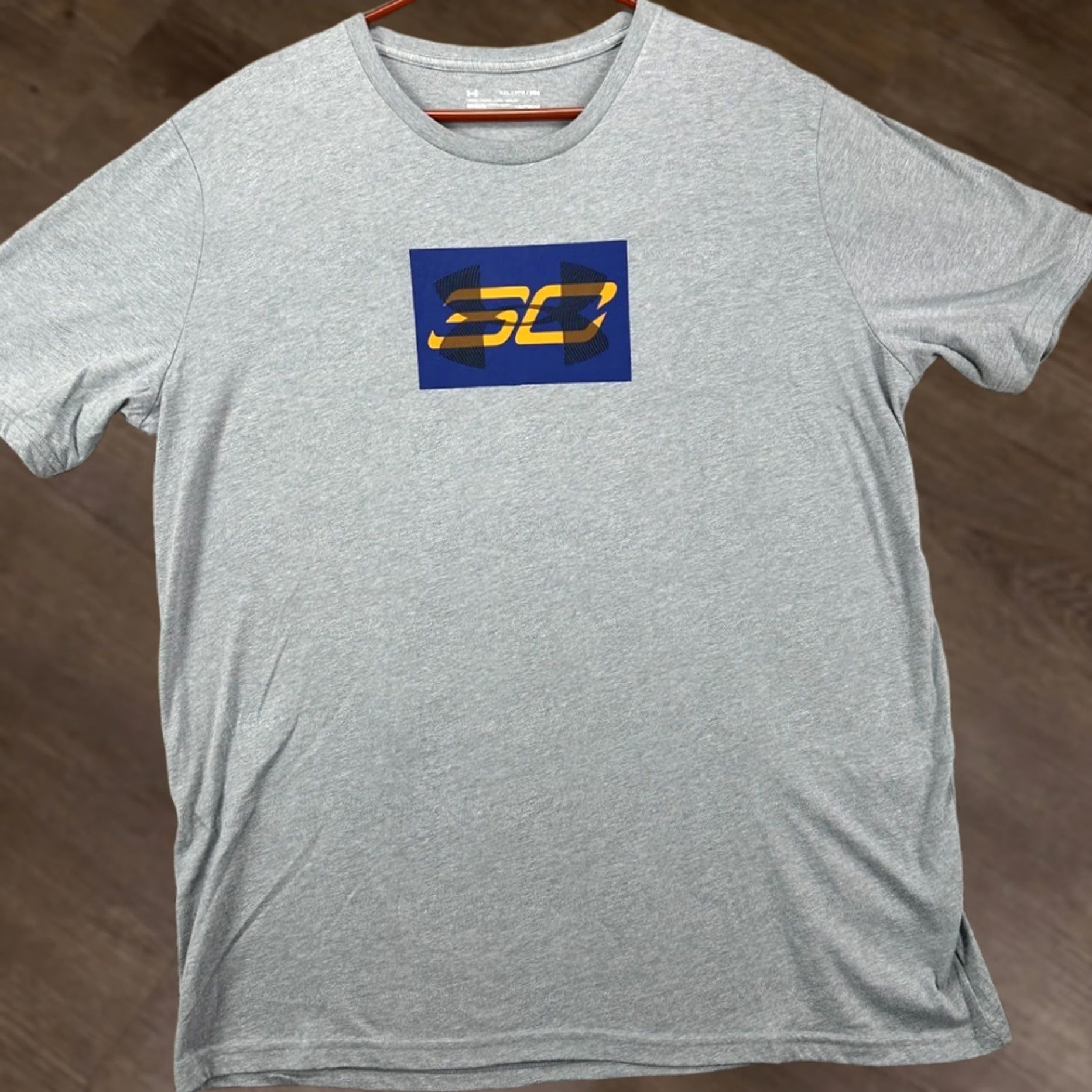 Under Armour Steph Curry Golden State Warrior T-Shirt Men 2XL Heat Gear Gray NBA Under Armour Size US XXL / EU 58 / 5 - 1 Thumbnail