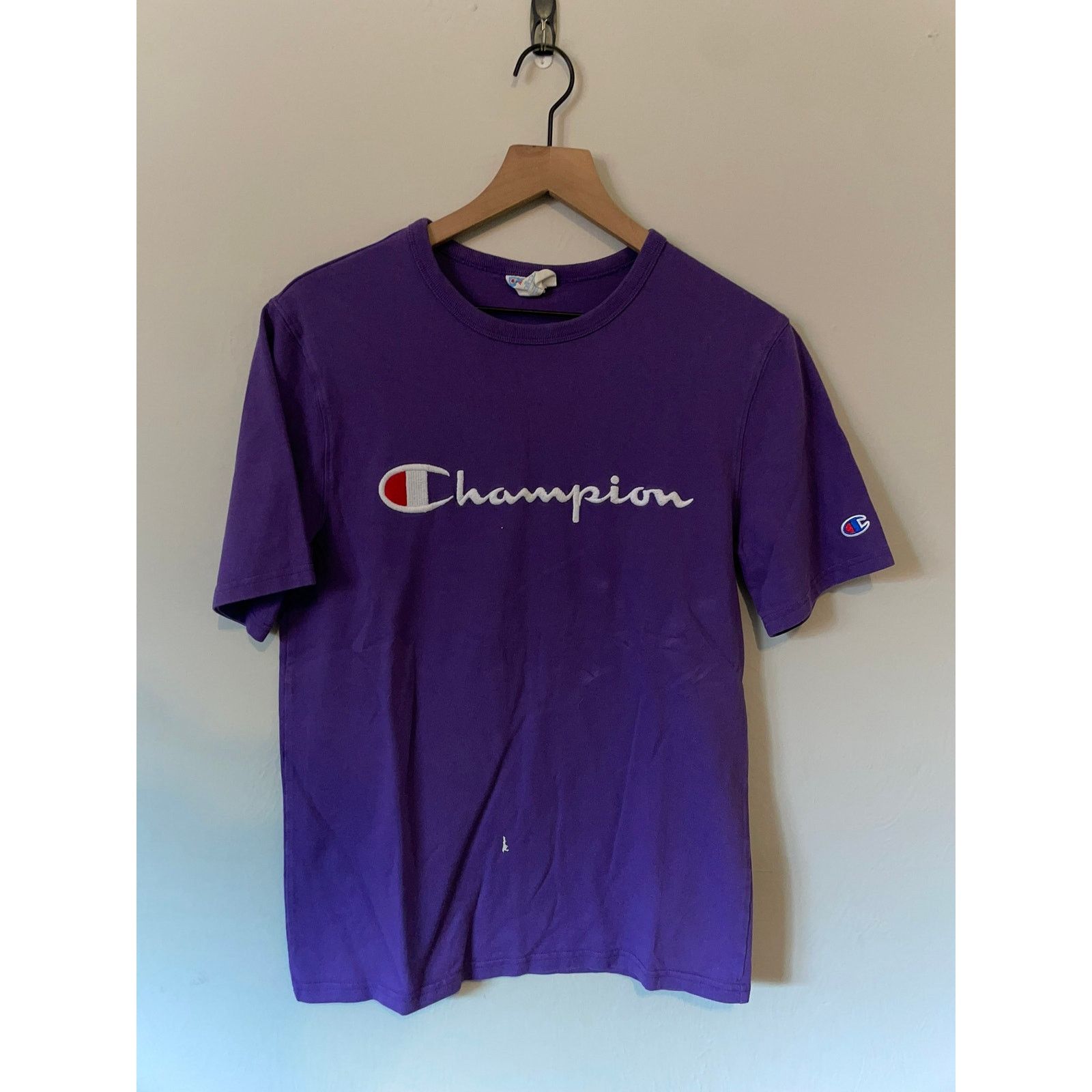 Champion Y2K Champion Purple Shirt Embrodery Logo Tee 2000s M Medium Size US M / EU 48-50 / 2 - 1 Thumbnail