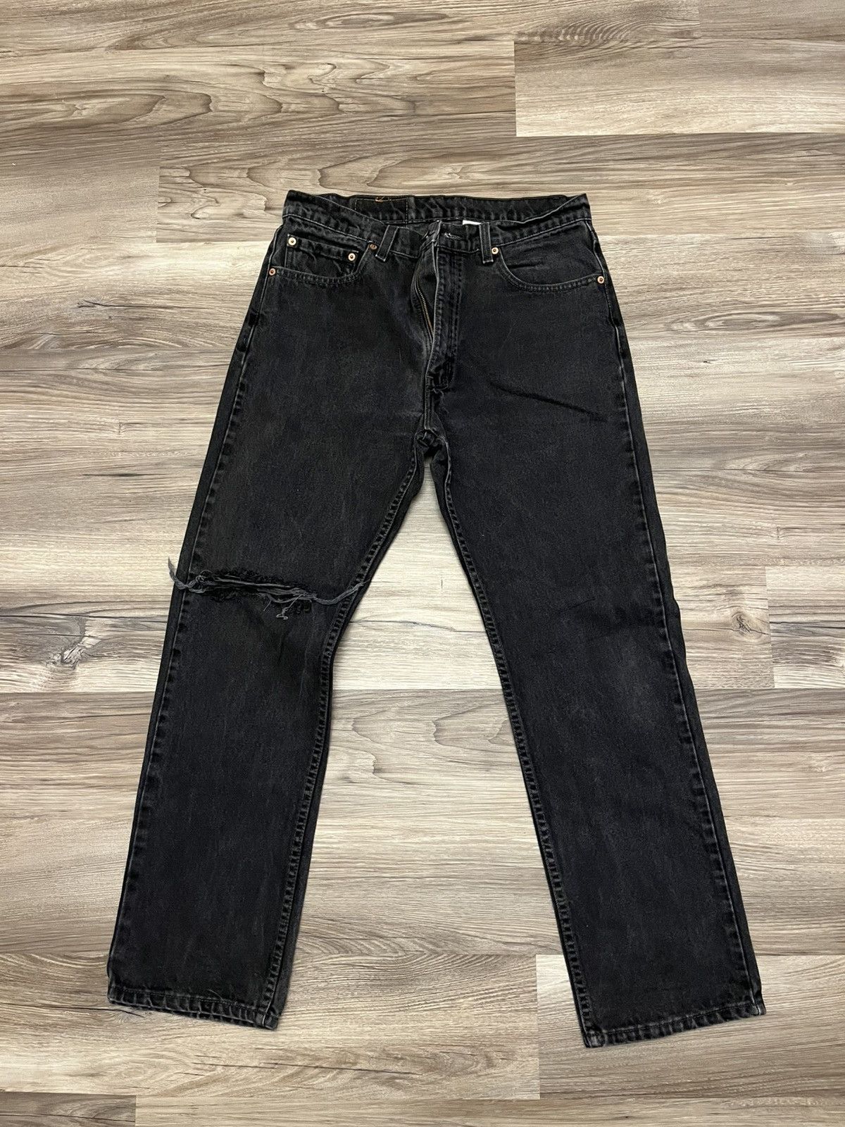 Levi's Distressed 505’s Size US 34 / EU 50 - 1 Thumbnail