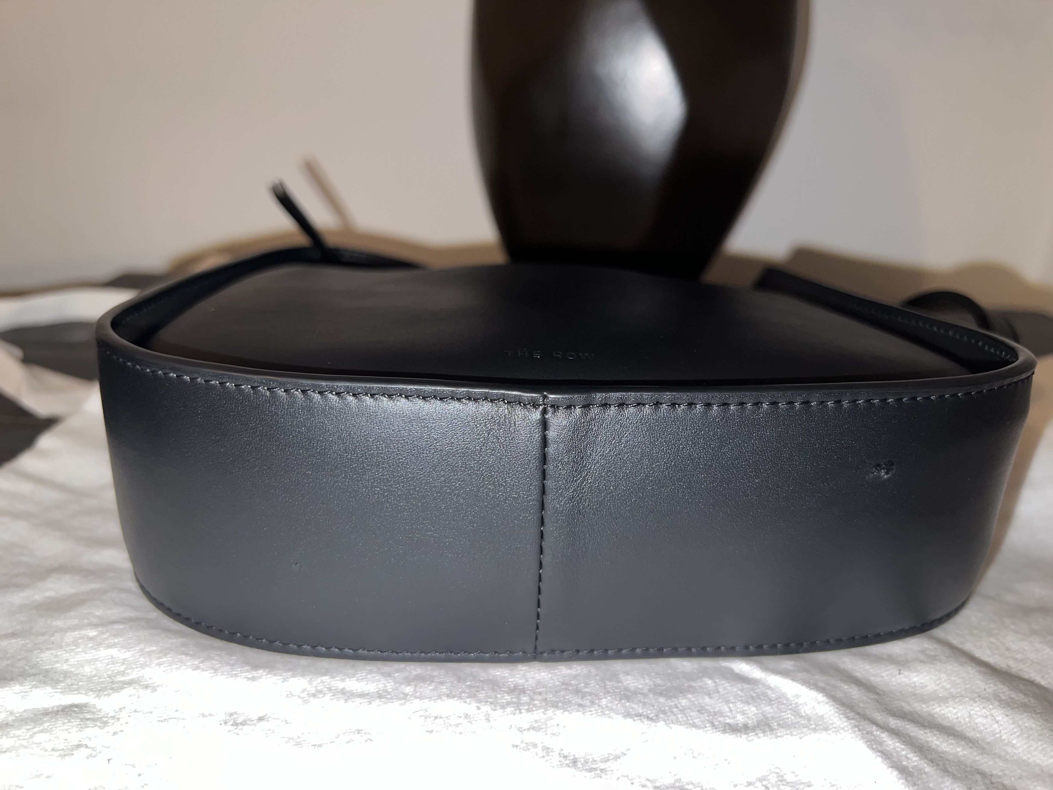 The Row The Row Half Moon Bag in Leather Size ONE SIZE - 8 Thumbnail