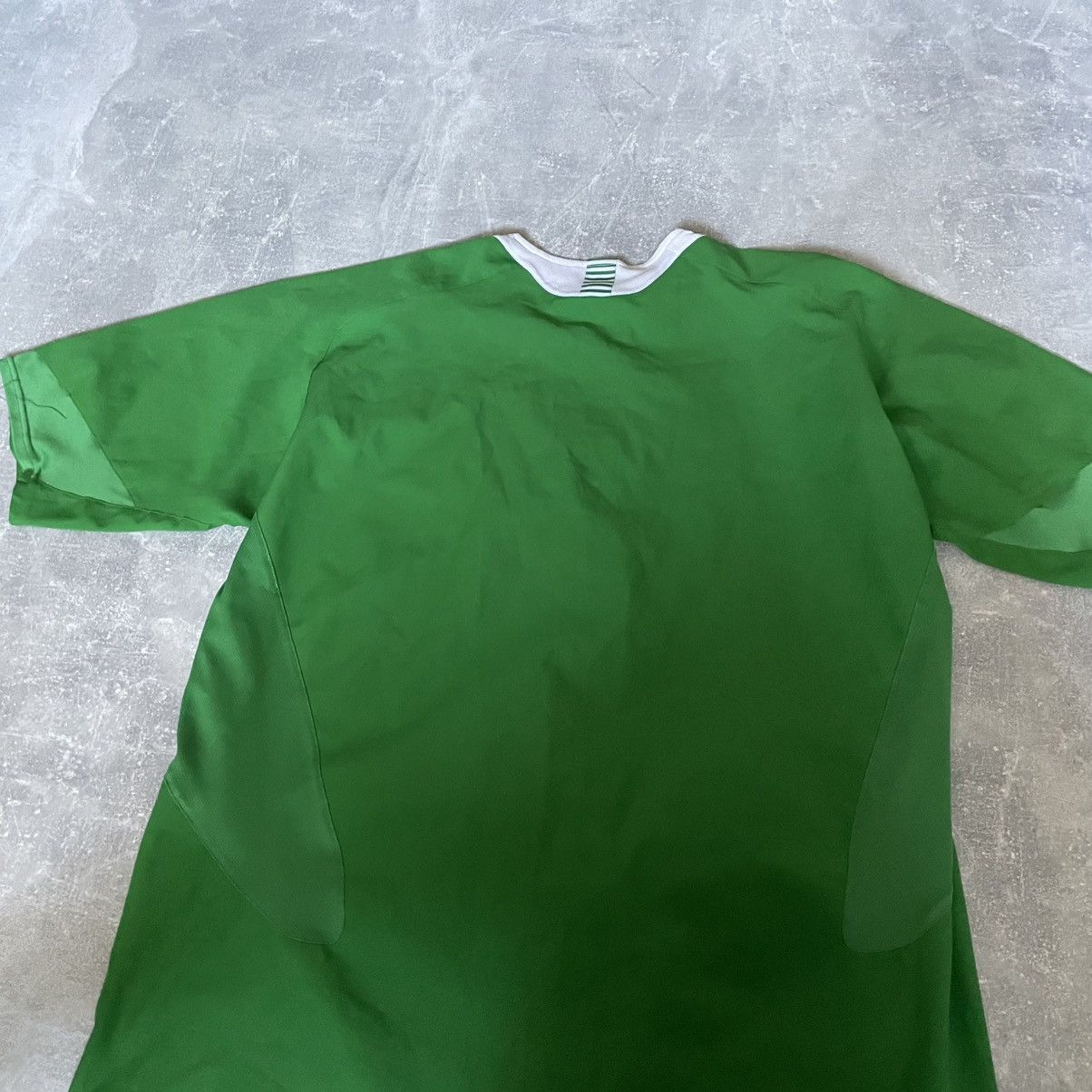 Nike 2005/2007 Nike Celtic Vintage Soccer Jersey Shirt Tee carlin Size US XL / EU 56 / 4 - 7 Thumbnail