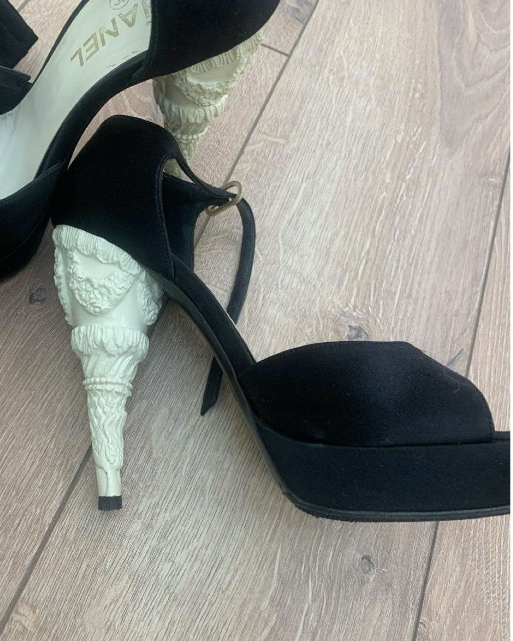 Chanel Chanel Wedding Cake heels Size US 8 / IT 38 - 2 Thumbnail