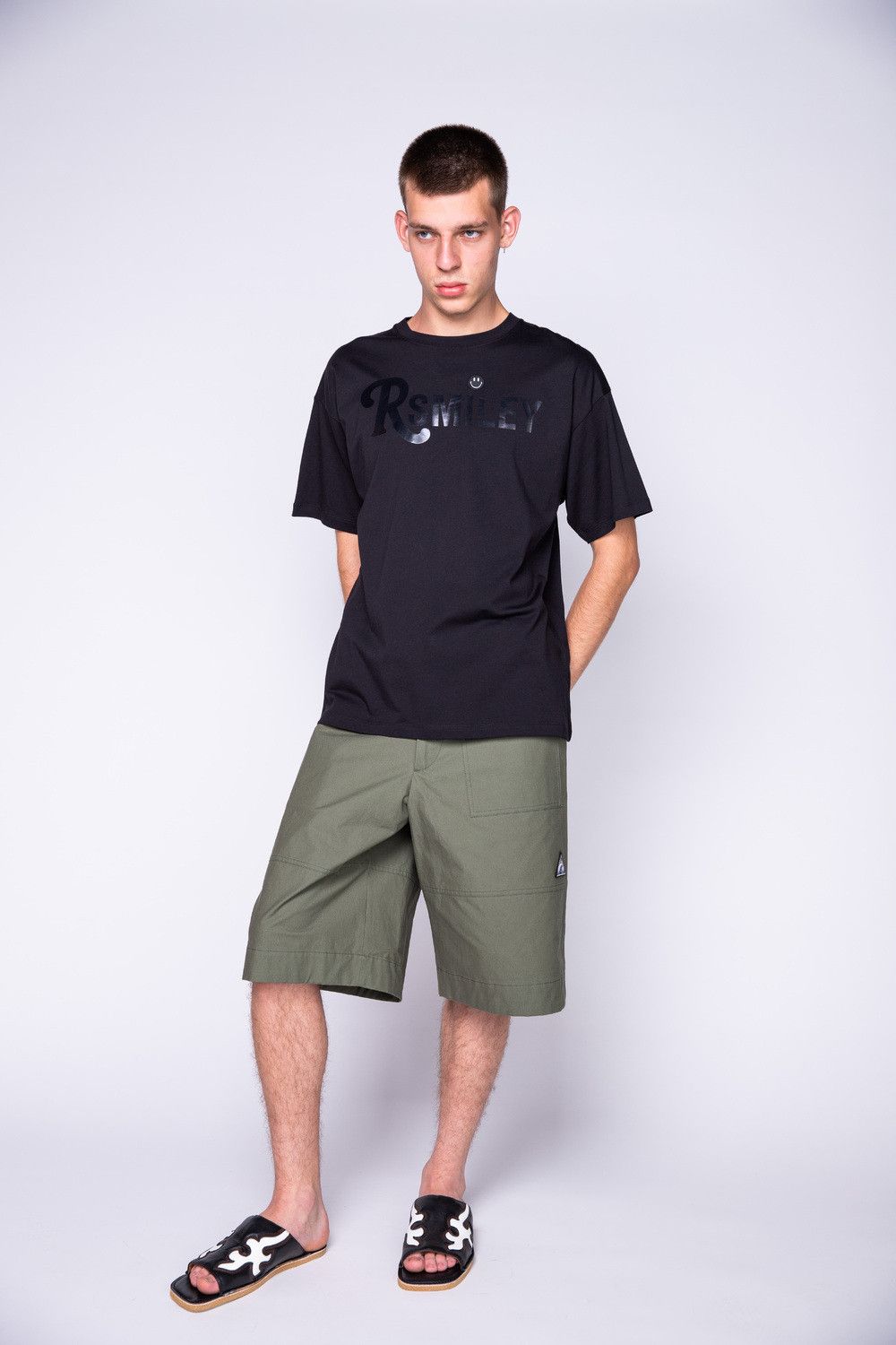 Raf Simons o1y0325 Logo Crewneck T-Shirt in Black Size US S / EU 44-46 / 1 - 5 Thumbnail