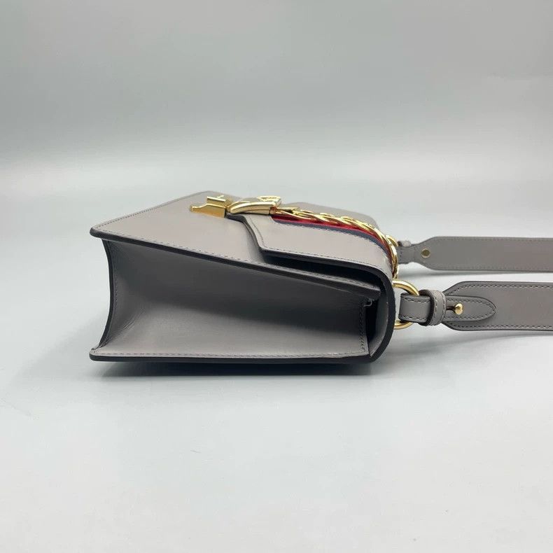 Gucci Gucci Sylvie Shoulder Bag with Gold Detail-2506 Size ONE SIZE - 5 Thumbnail