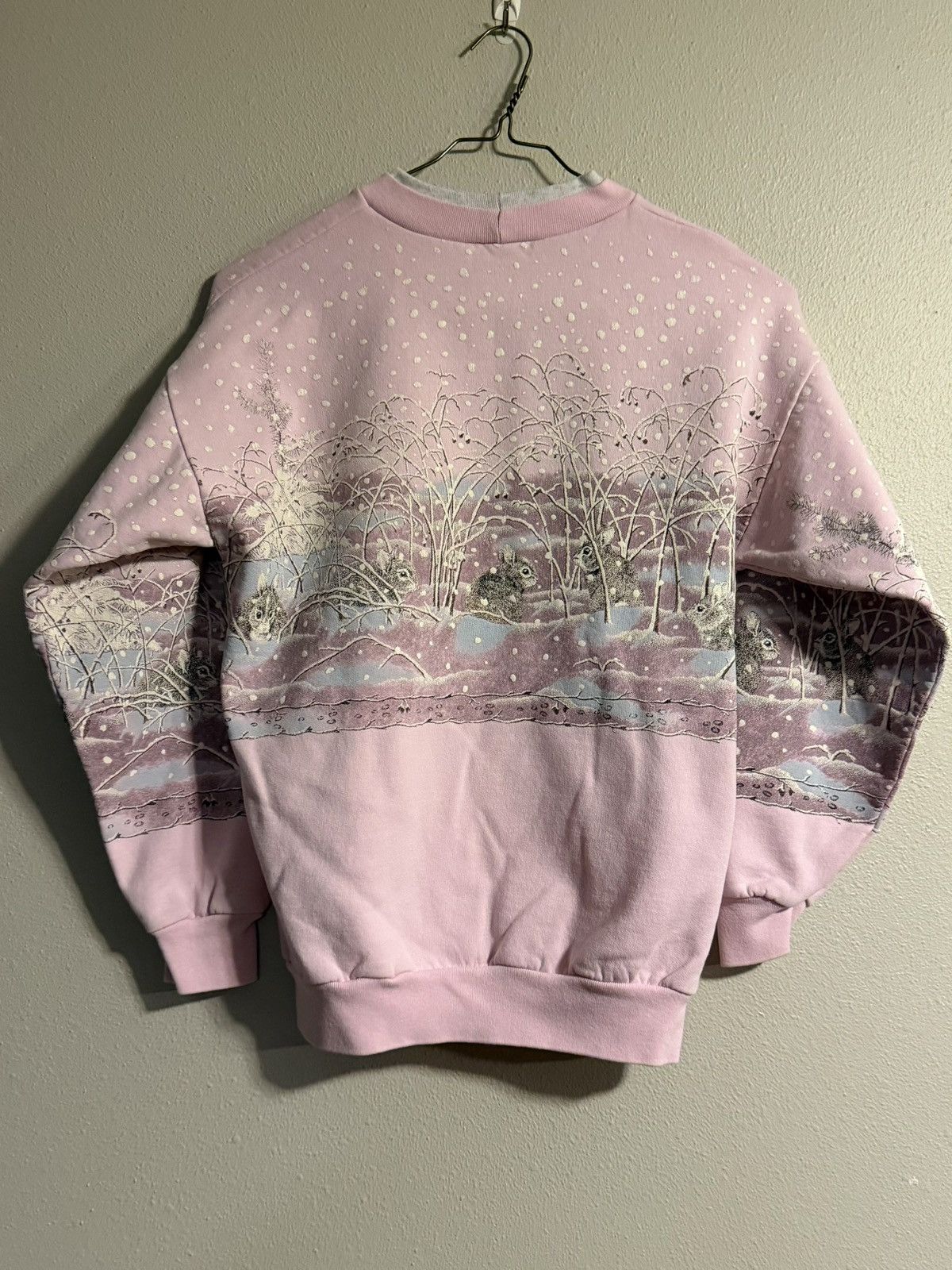 Vintage vtg 90s snow bunny puff print AOP winter nature sweatshirt Size US S / EU 44-46 / 1 - 2 Thumbnail