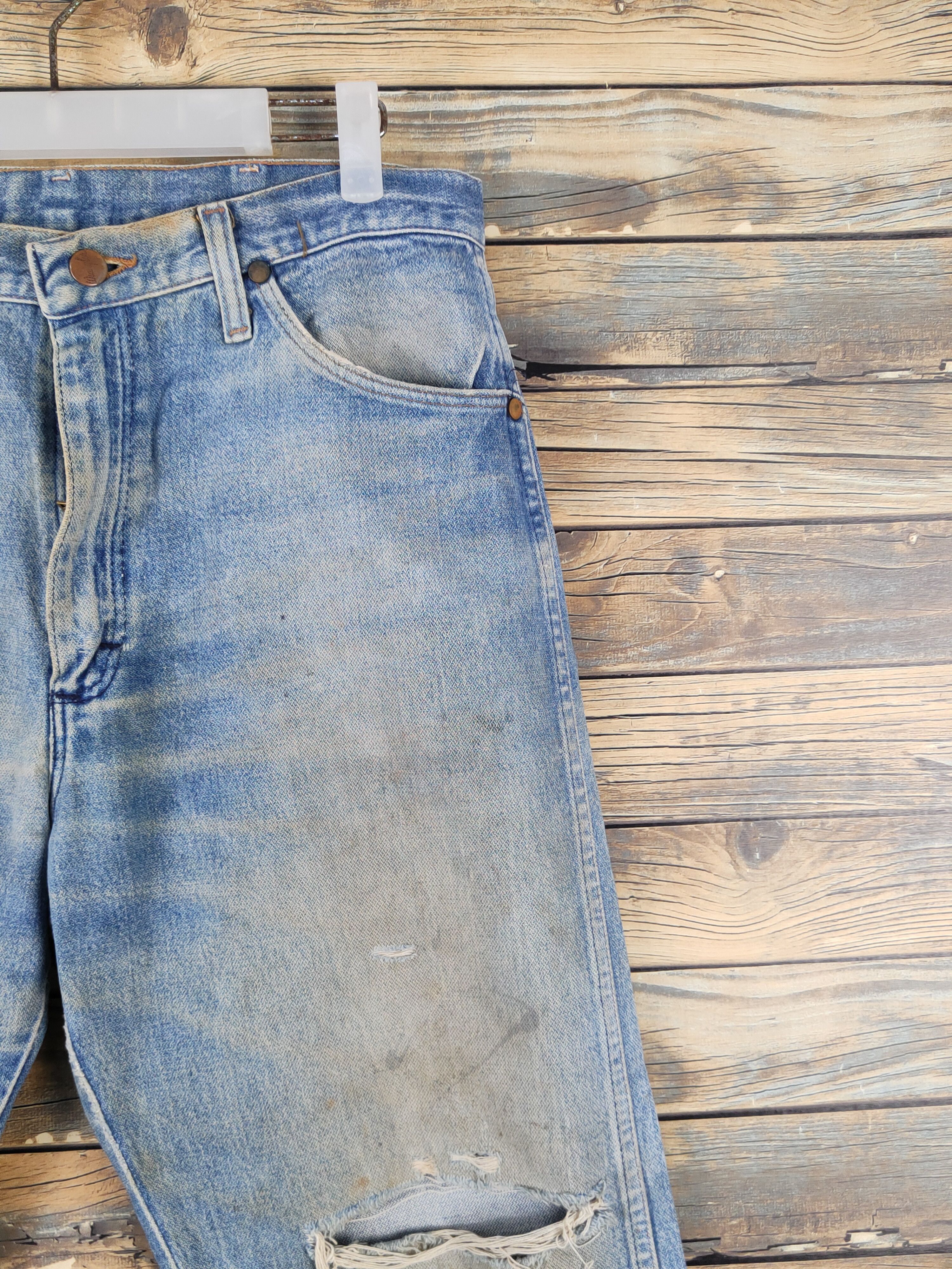 Japanese Brand Wrangler Blue Distressed Ripped denim Jeans #W1496 Size US 31 - 5 Thumbnail